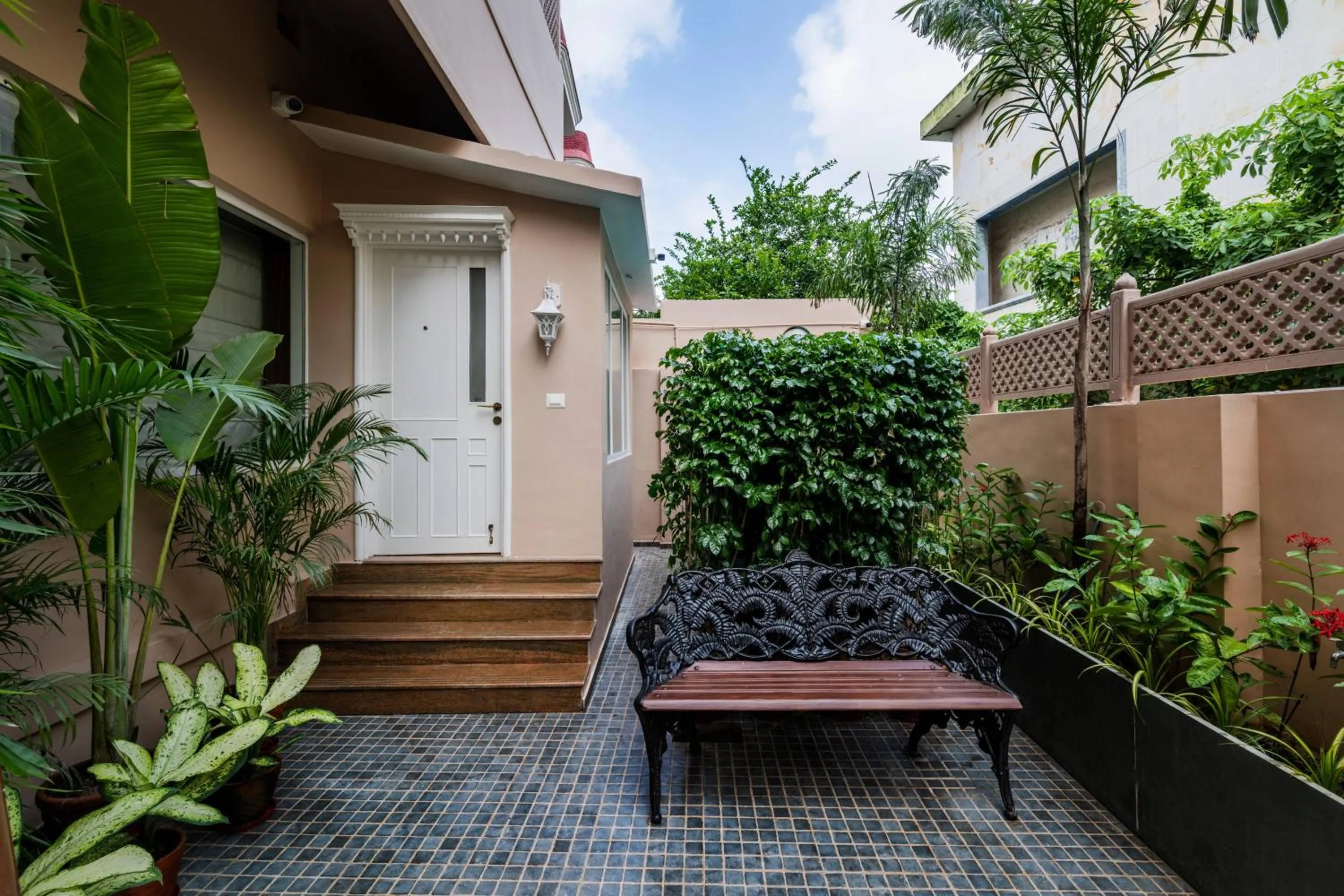 Seating area in juSTa Luxe Kashi Parampara, Varanasi