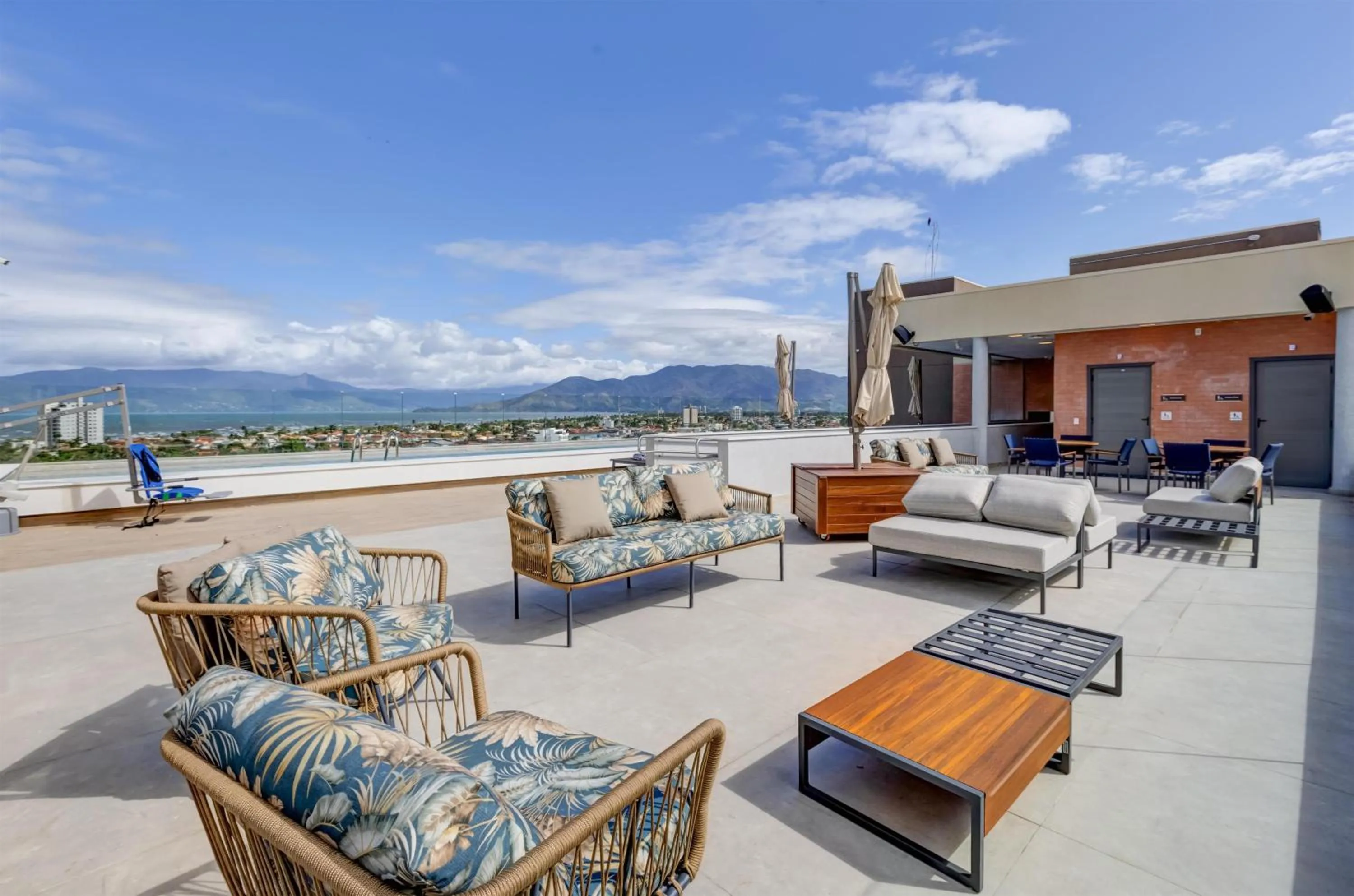 Patio in Hampton By Hilton Caraguatatuba Serramar