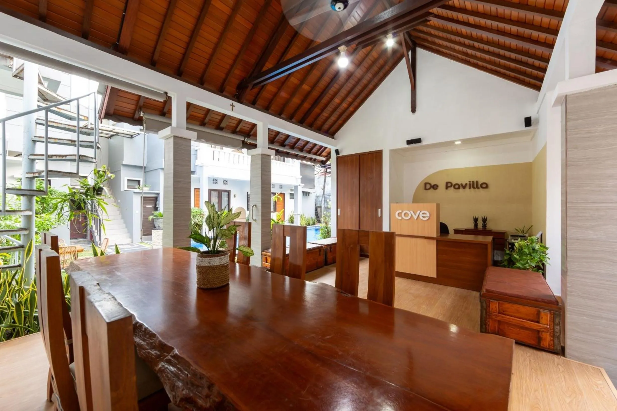 Lobby or reception in Cove De Pavilla