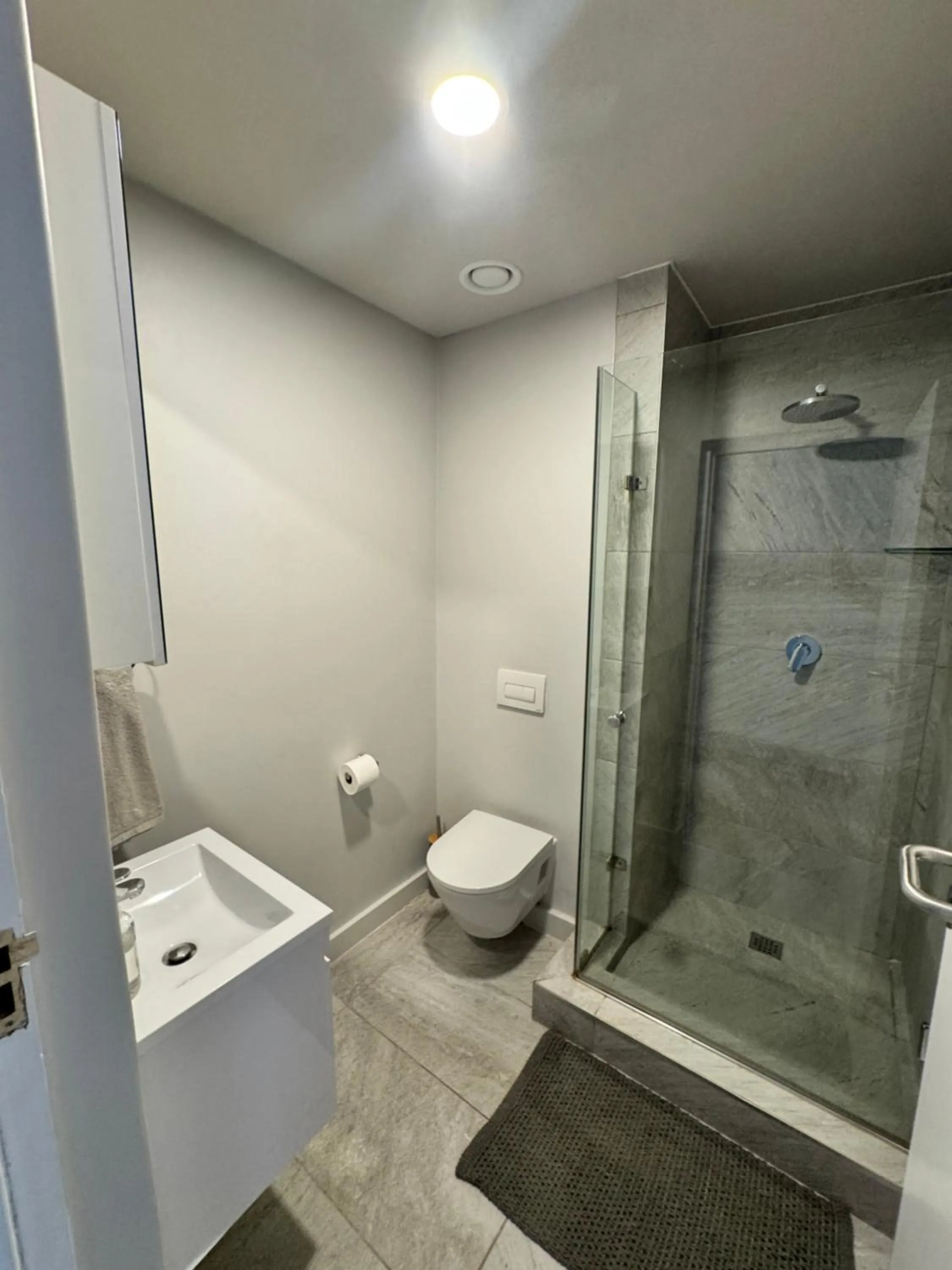 Bathroom in 91 Loop Boutique Hostel