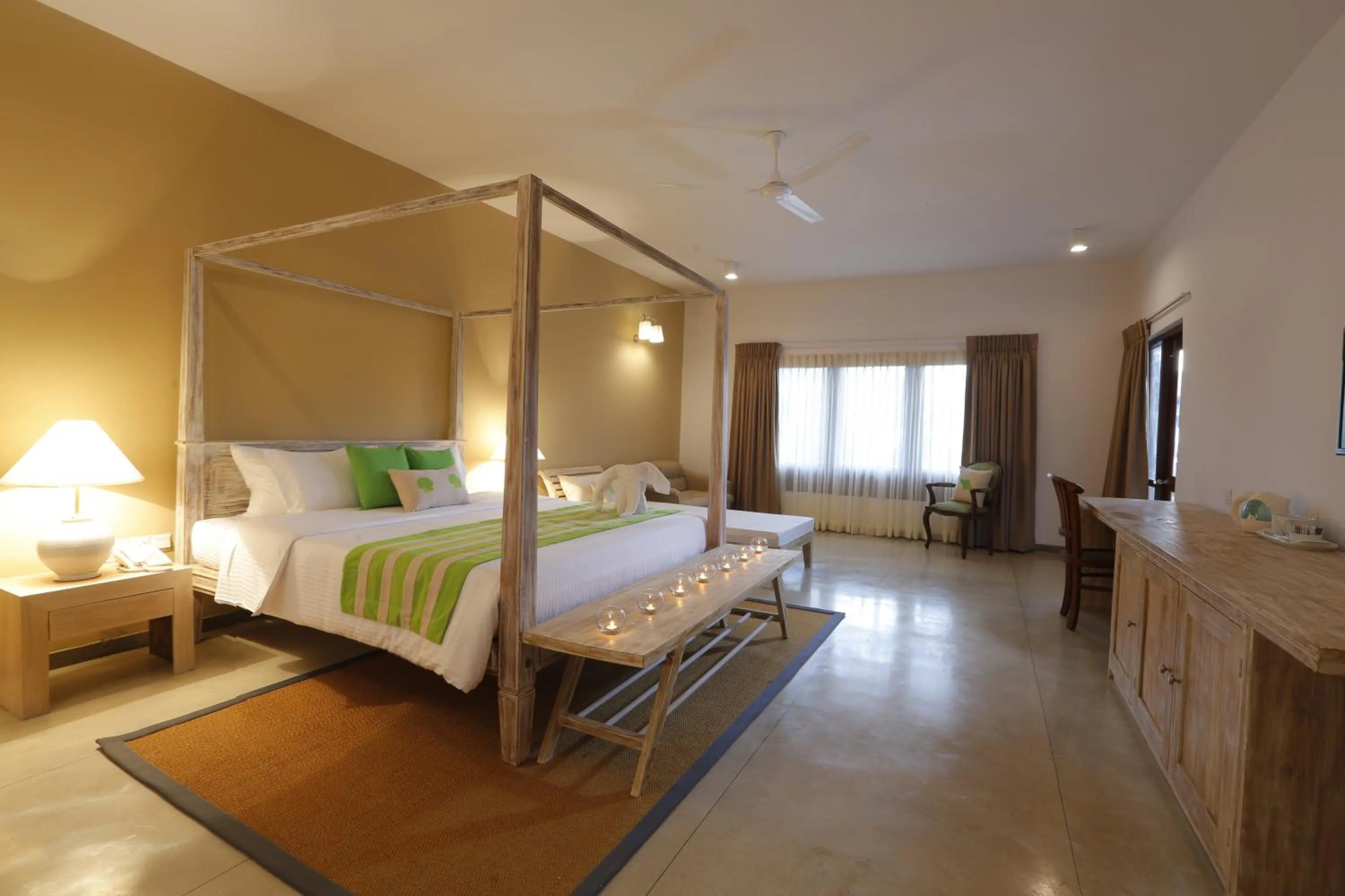 Day, Bed in The Beach Boutique