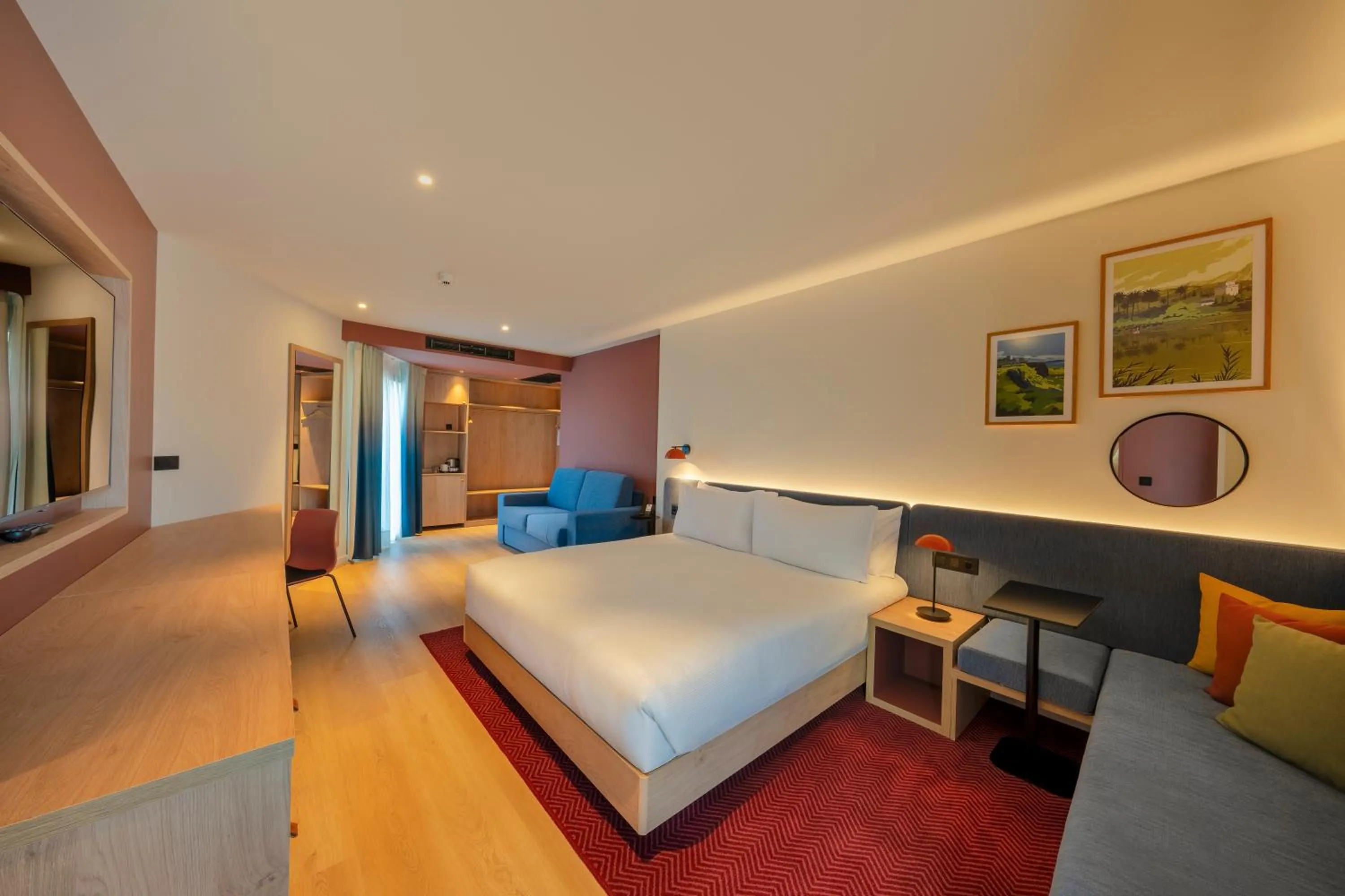 Photo of the whole room, Bed in Hampton By Hilton Alicante Airport