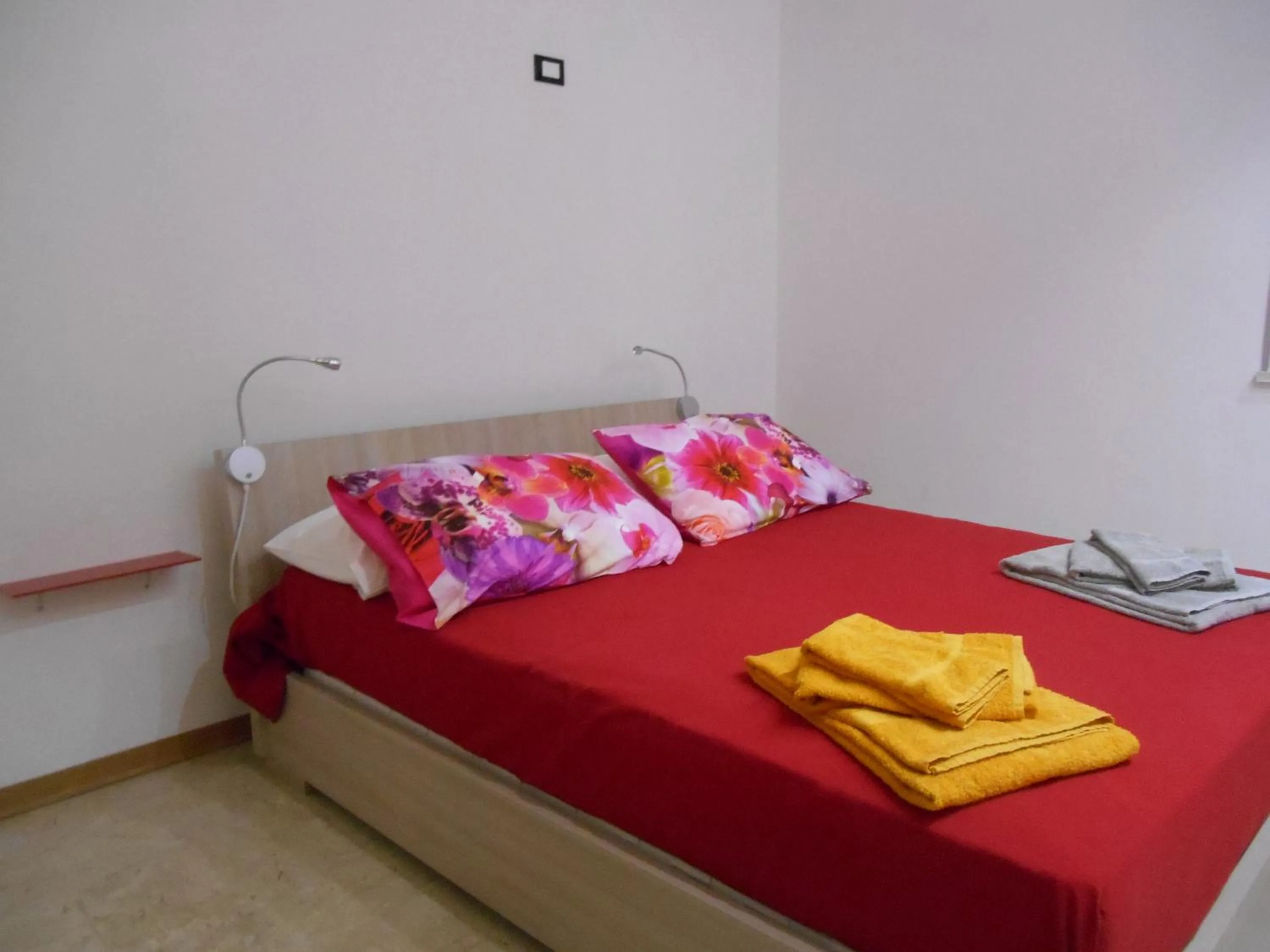 Bedroom, Bed in Monterussi Bed and Breakfast