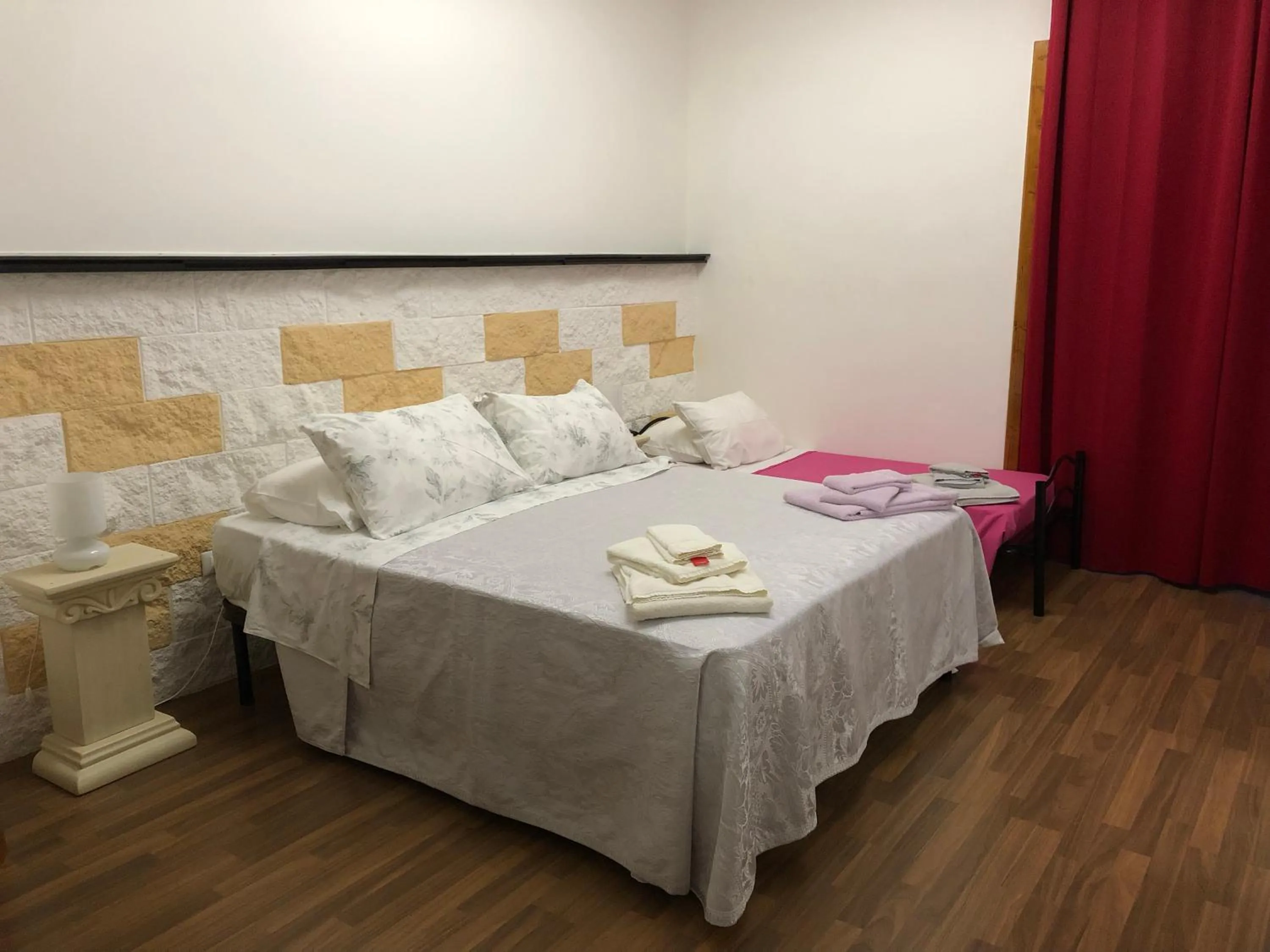 Bedroom, Bed in Monterussi Bed and Breakfast