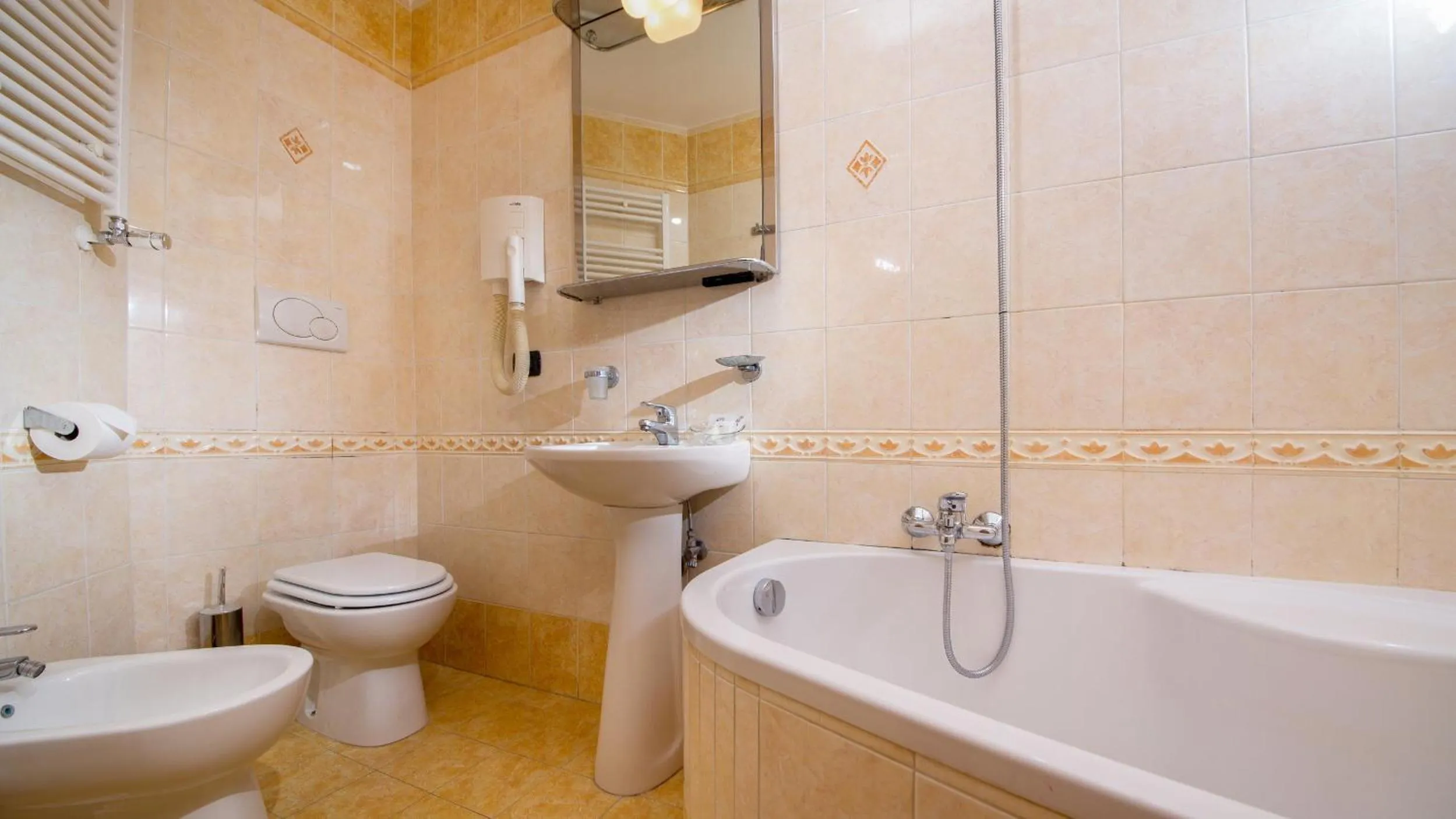 Bathroom in Ad Hoc Domus Colosseo