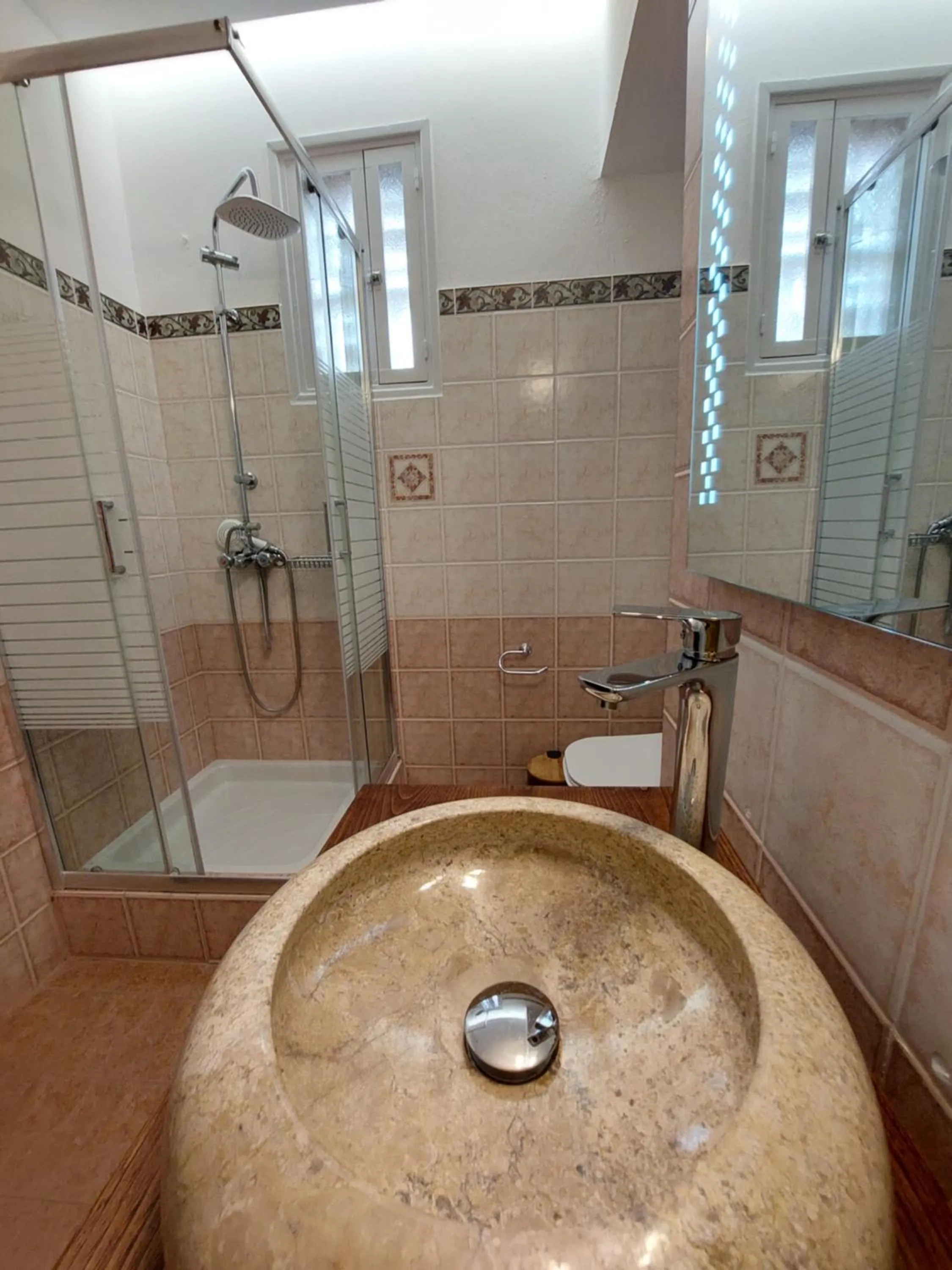 Bathroom in Hotel Akti