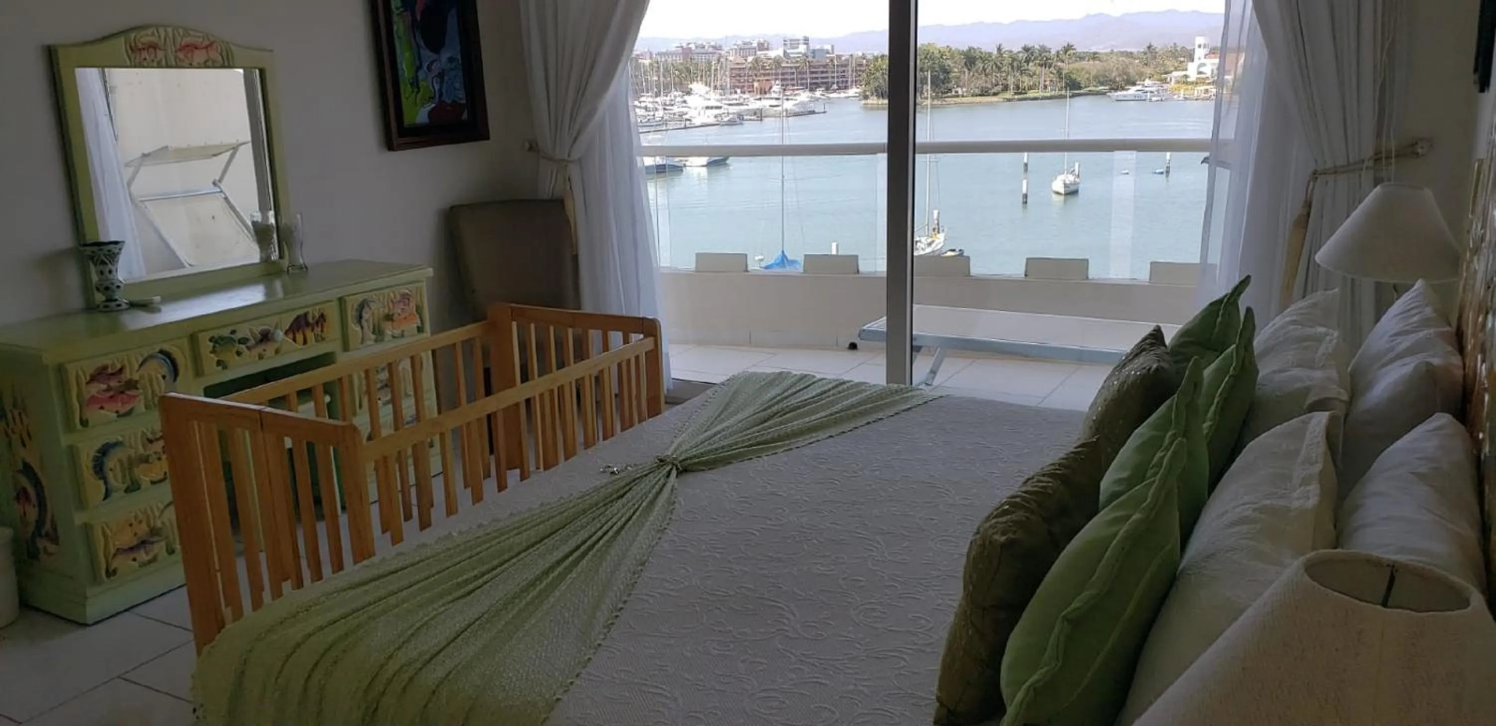 Bed in Marina Banderas Suites Hotel Boutique