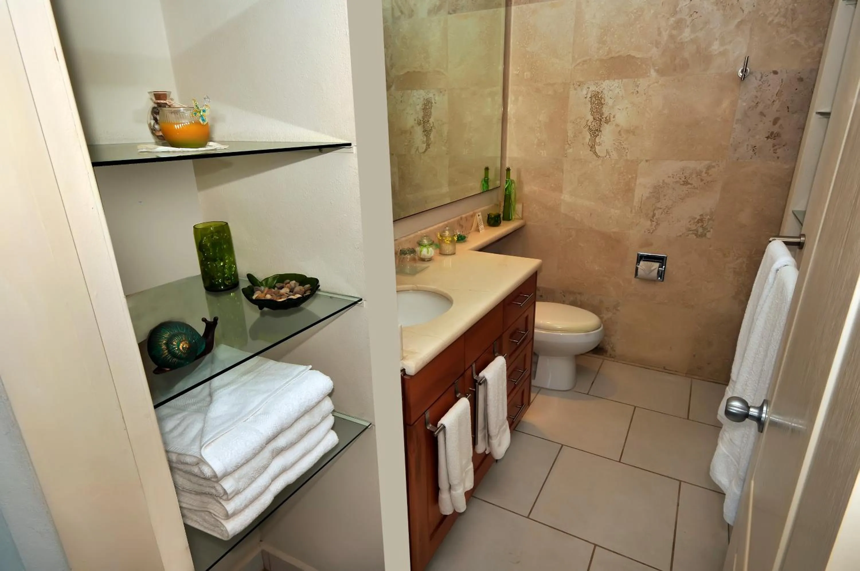 Bathroom in Marina Banderas Suites Hotel Boutique