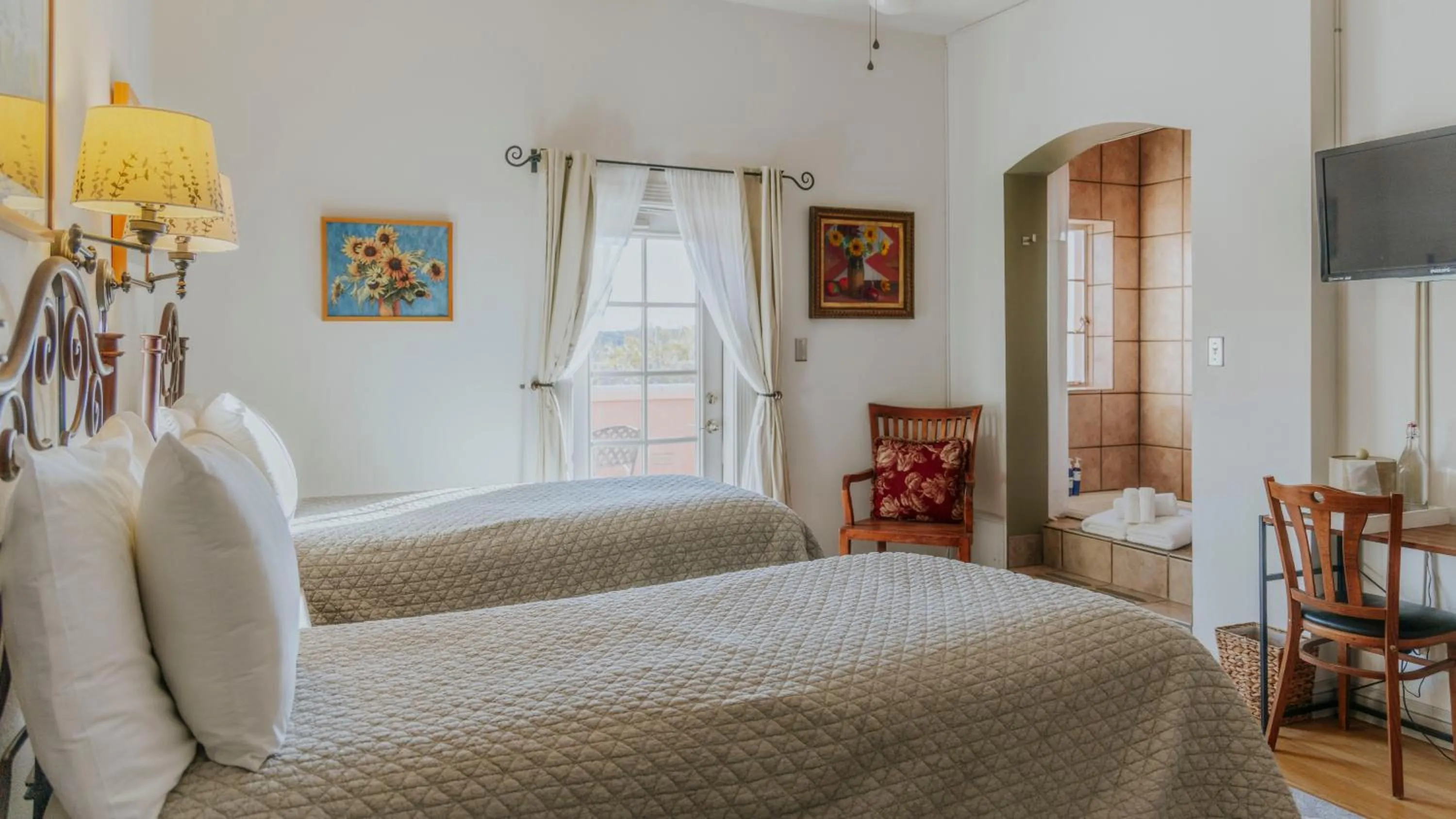 Bedroom, Bed in Sierra Grande, a Ted Turner Retreat
