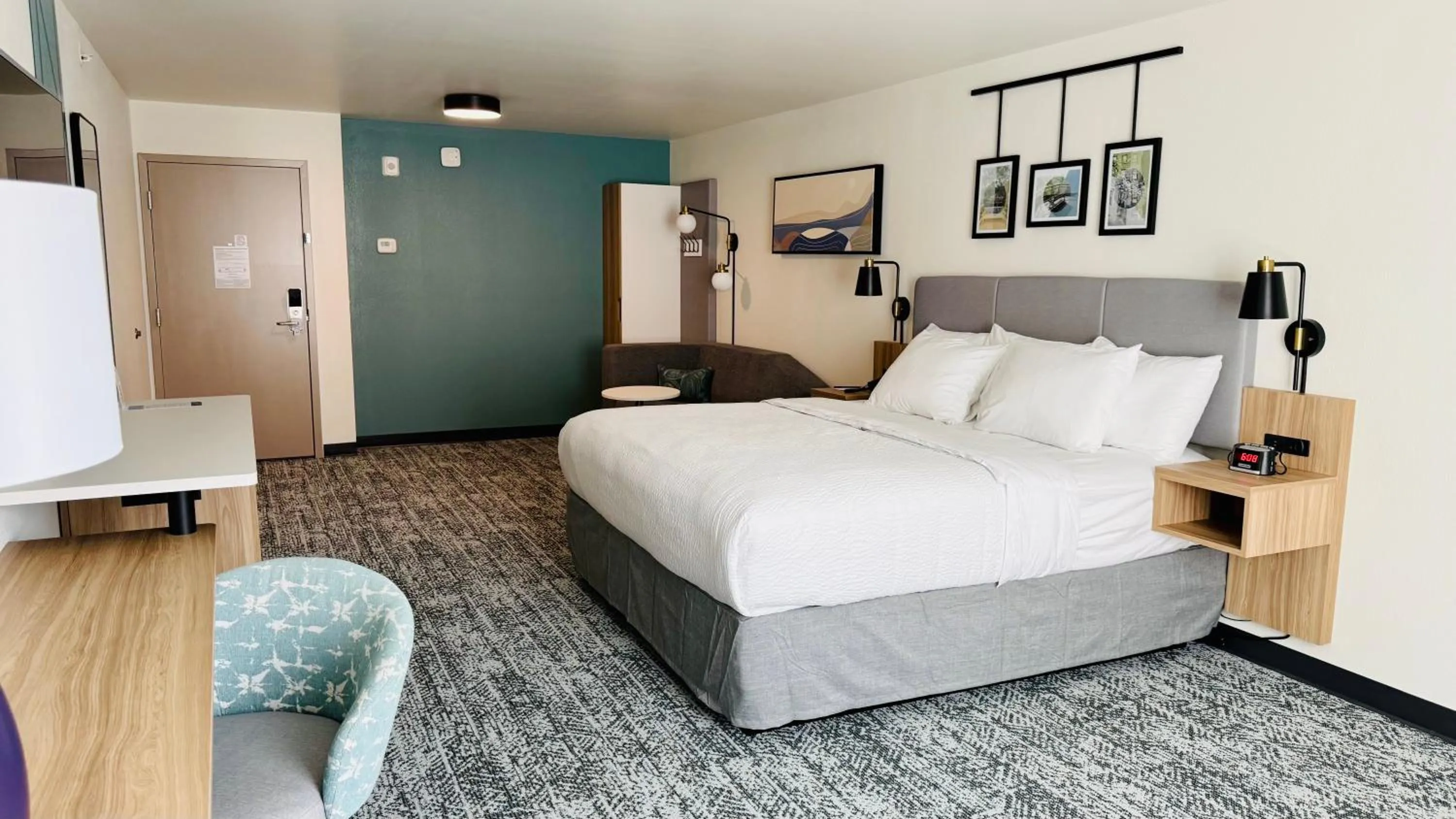 Photo of the whole room, Bed in Sleep Inn & Suites