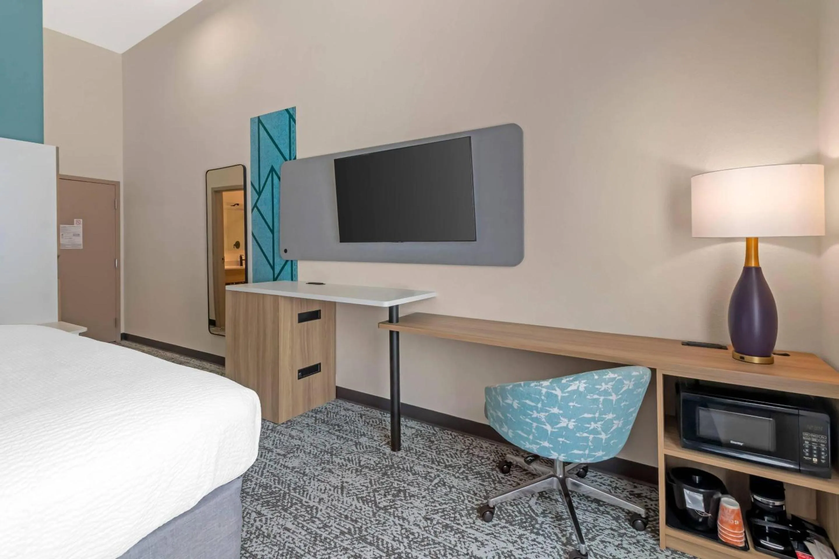 Bedroom, Bed in Sleep Inn & Suites