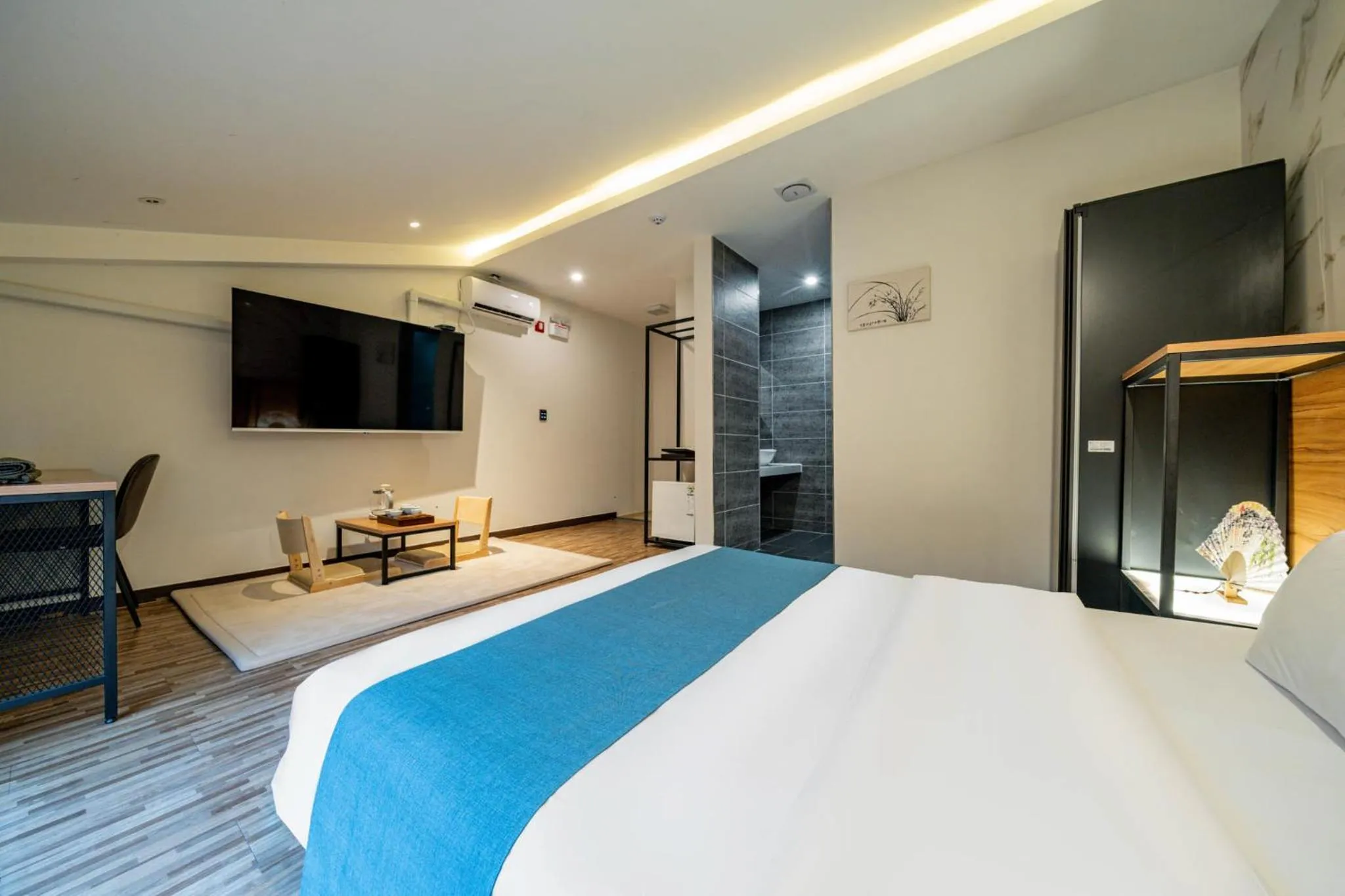 Bed in Suwon Dono1796 Hotel