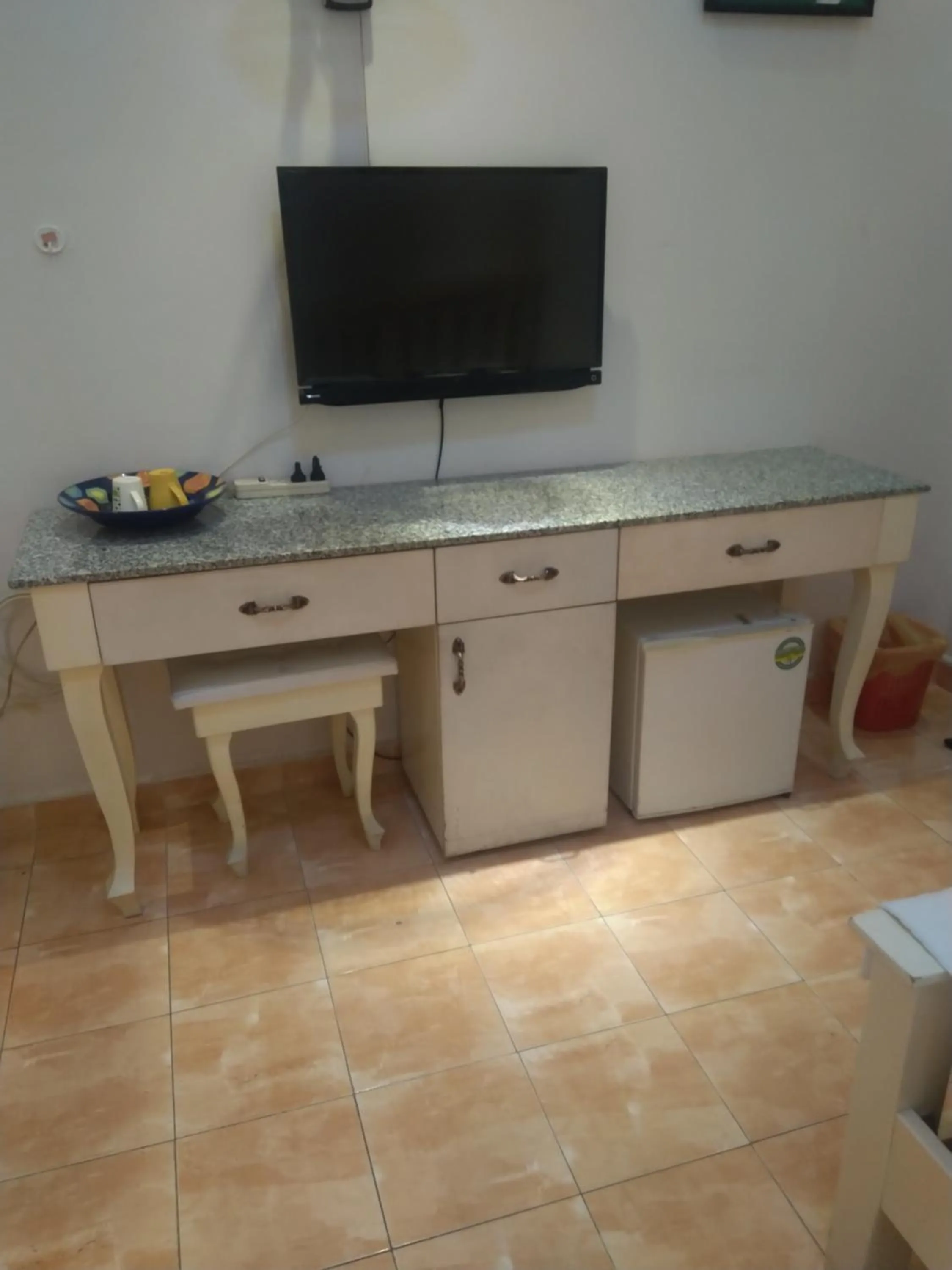 TV and multimedia in Sunshine