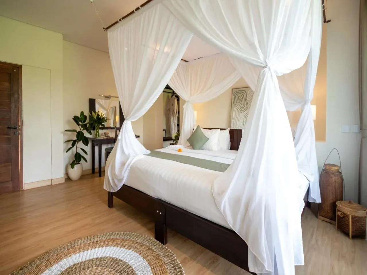 Bed in Mesari Hotel Ubud