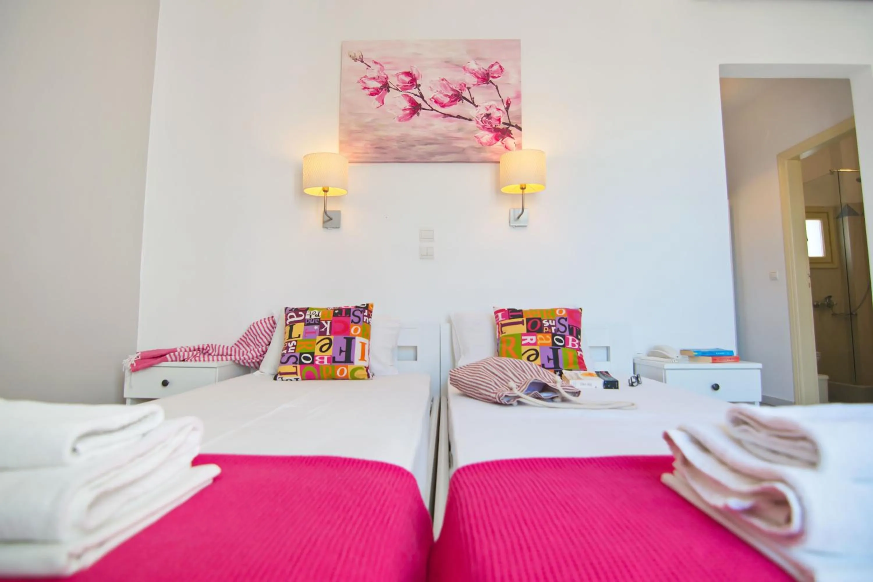 Bedroom, Bed in Camara Hotel