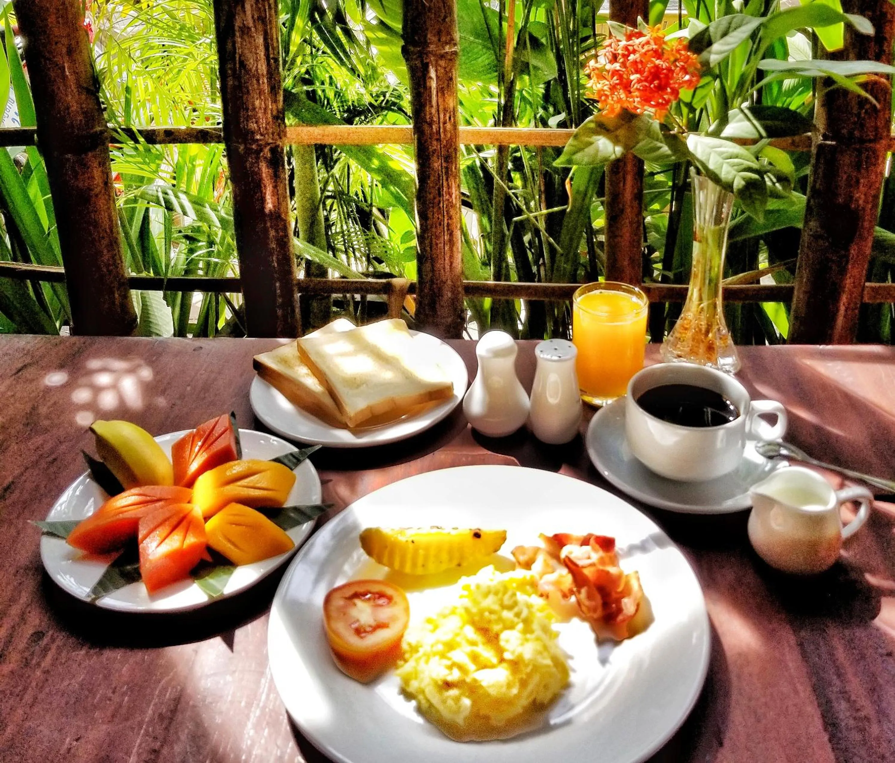 Food and drinks in Uncle Sam Villa