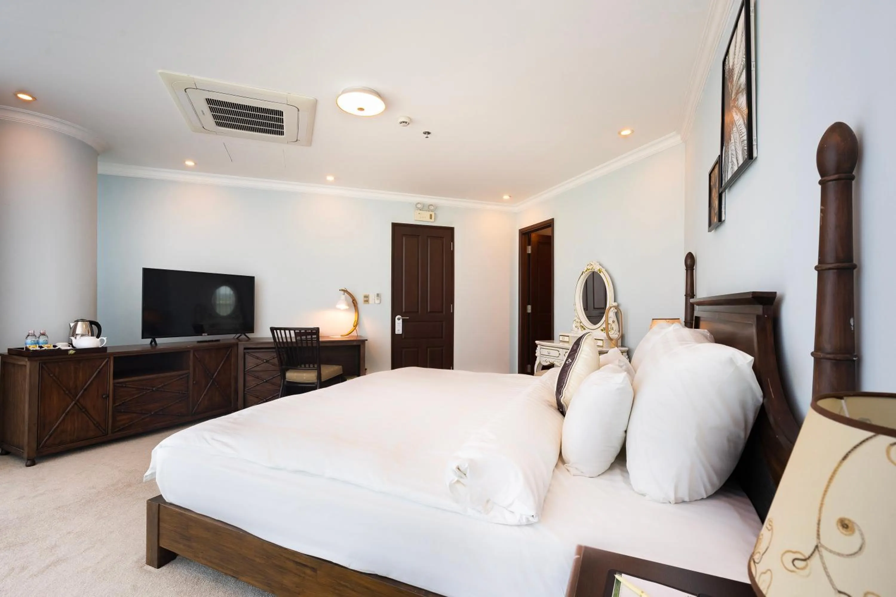 Bedroom, Bed in PHU MY HARBOUR HOTEL - Old Golf Phu My Hotel