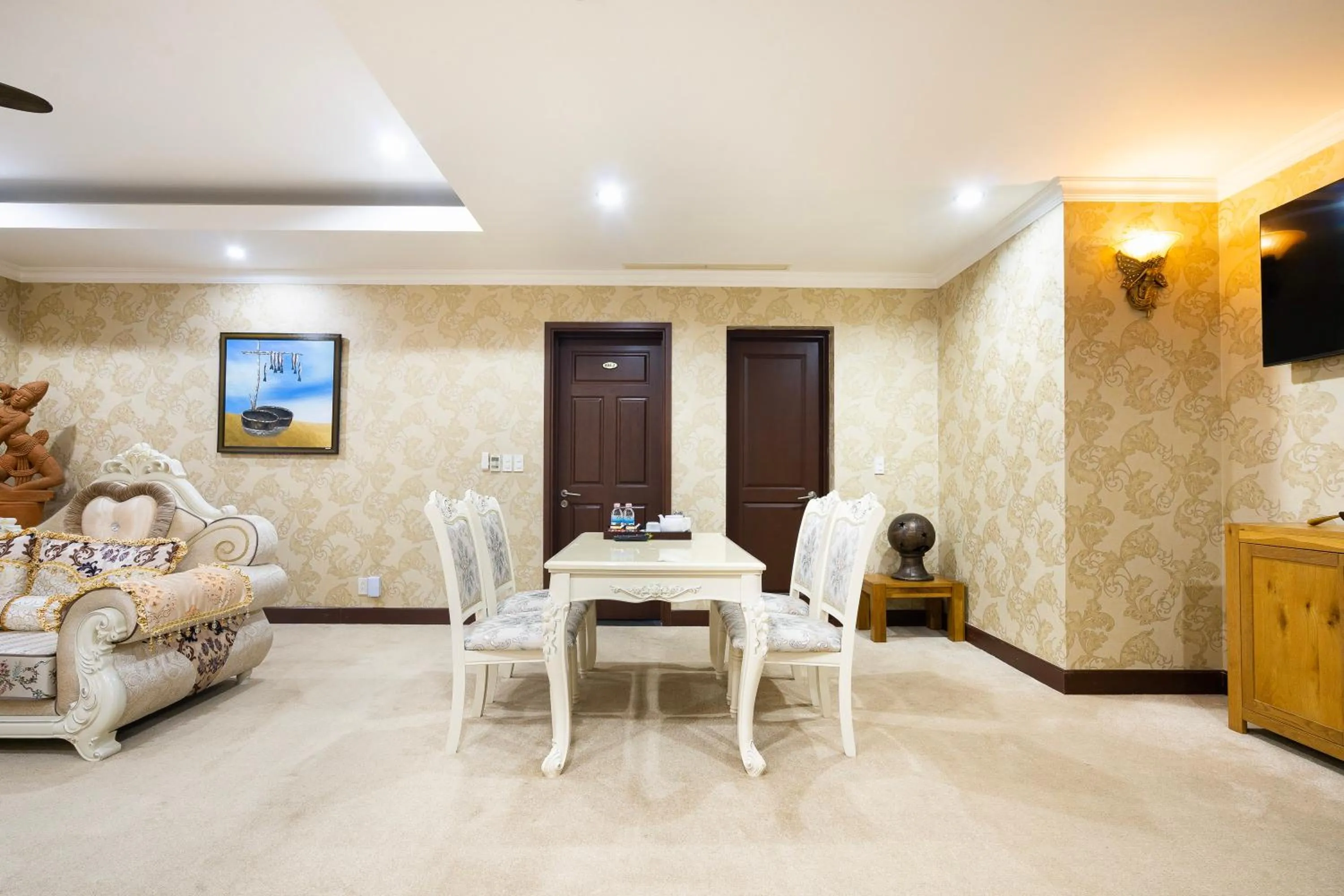 Living room in PHU MY HARBOUR HOTEL - Old Golf Phu My Hotel