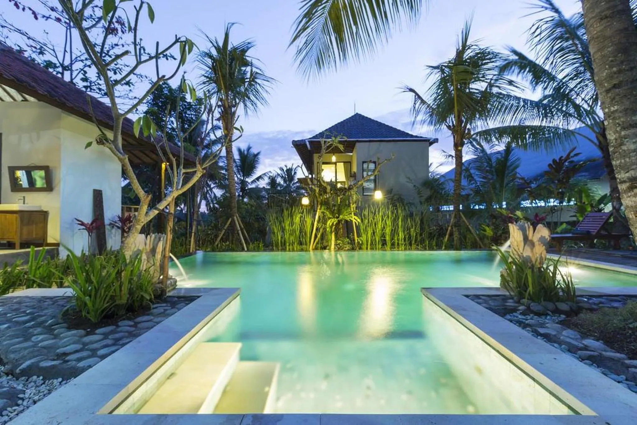 Swimming pool in Arimba at Bisma