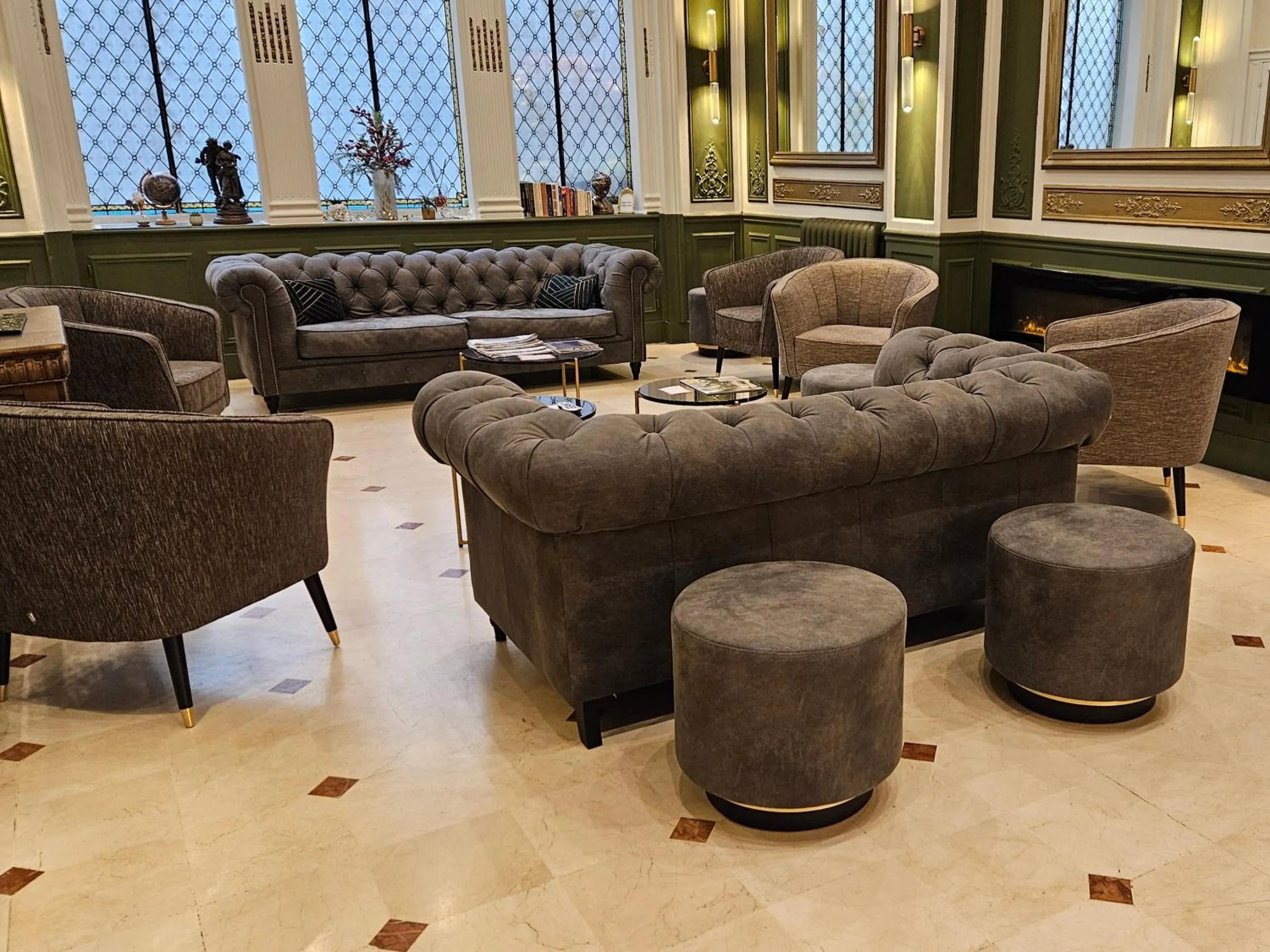 Living room in Hôtel Bellevue et du Chariot d'Or