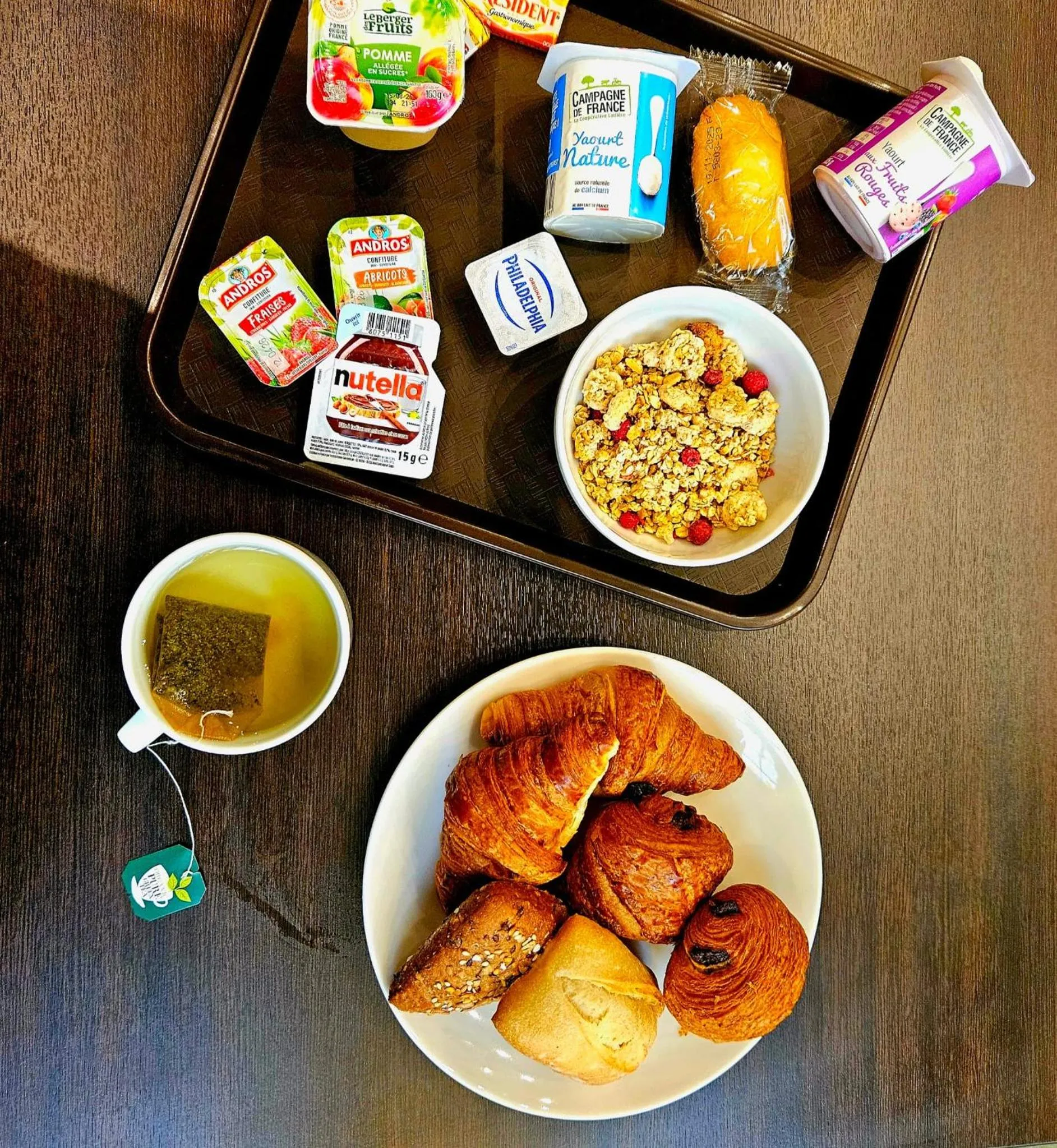 Breakfast in Hôtel Bellevue et du Chariot d'Or