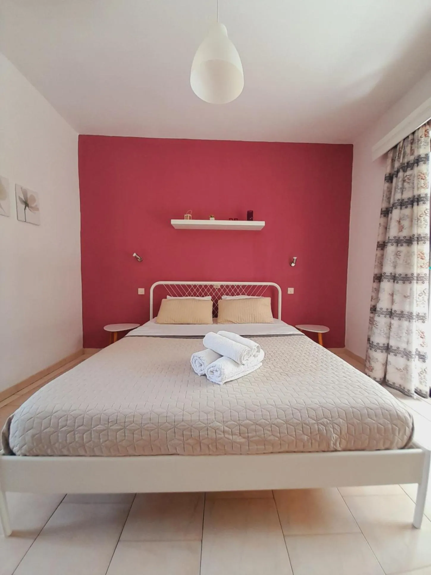 Bedroom, Bed in Roseberry Studios