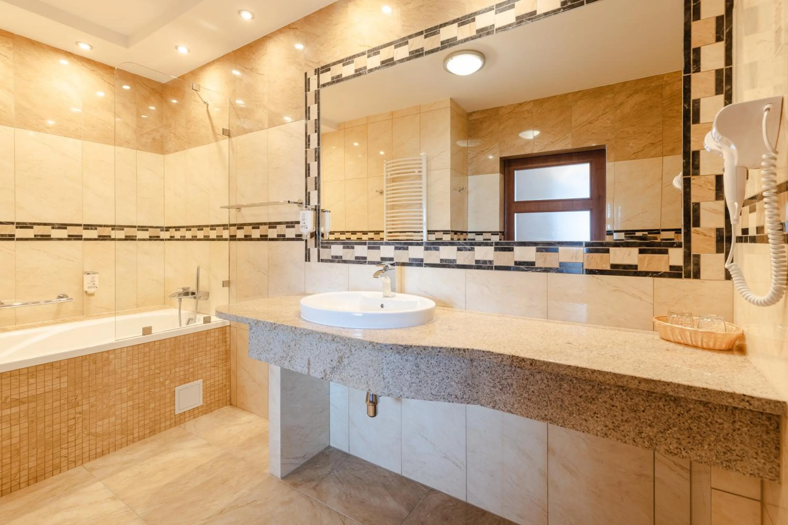 Toilet in Hotel Dziki Potok Karpacz Konferencje & SPA