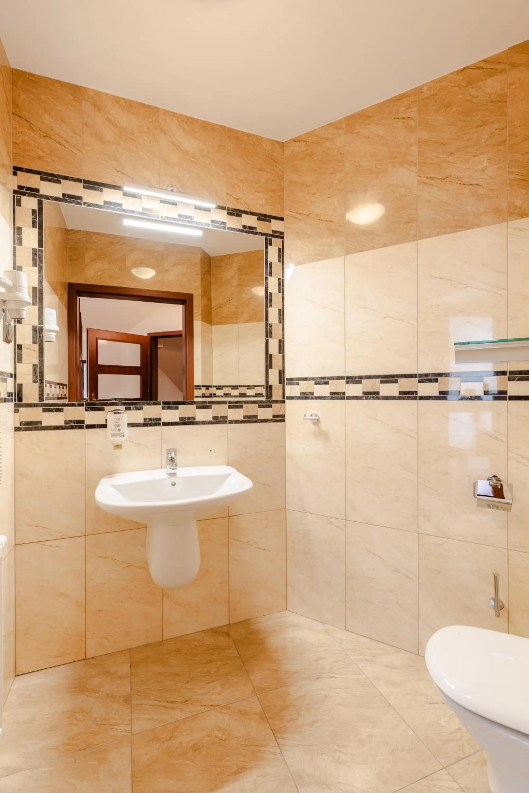 Toilet in Hotel Dziki Potok Karpacz Konferencje & SPA