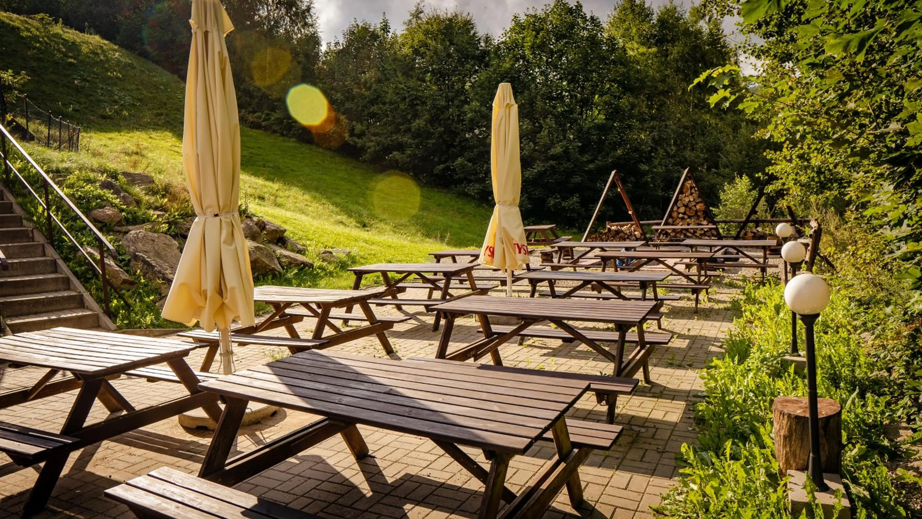 BBQ facilities in Hotel Dziki Potok Karpacz Konferencje & SPA