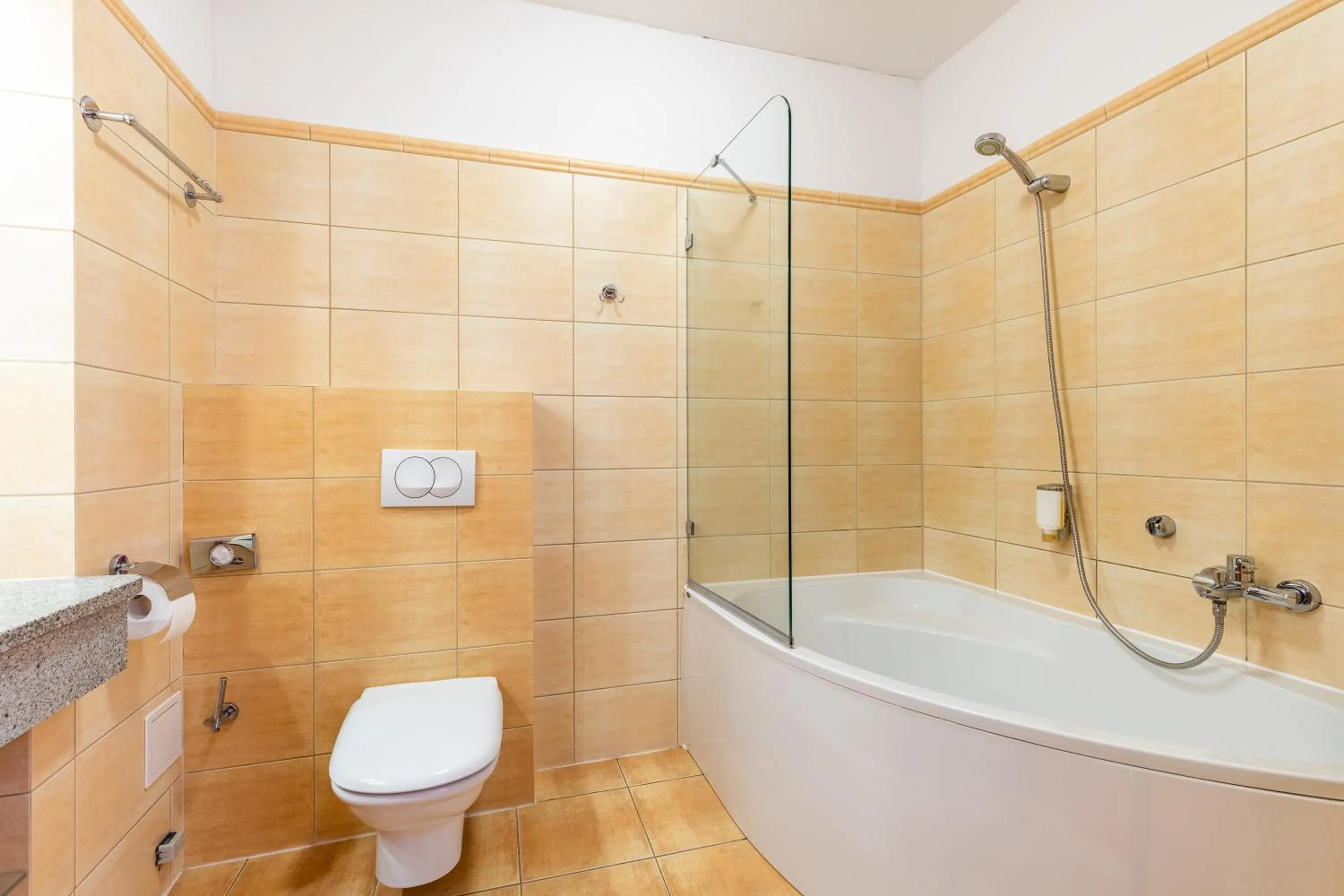 Toilet in Hotel Dziki Potok Karpacz Konferencje & SPA