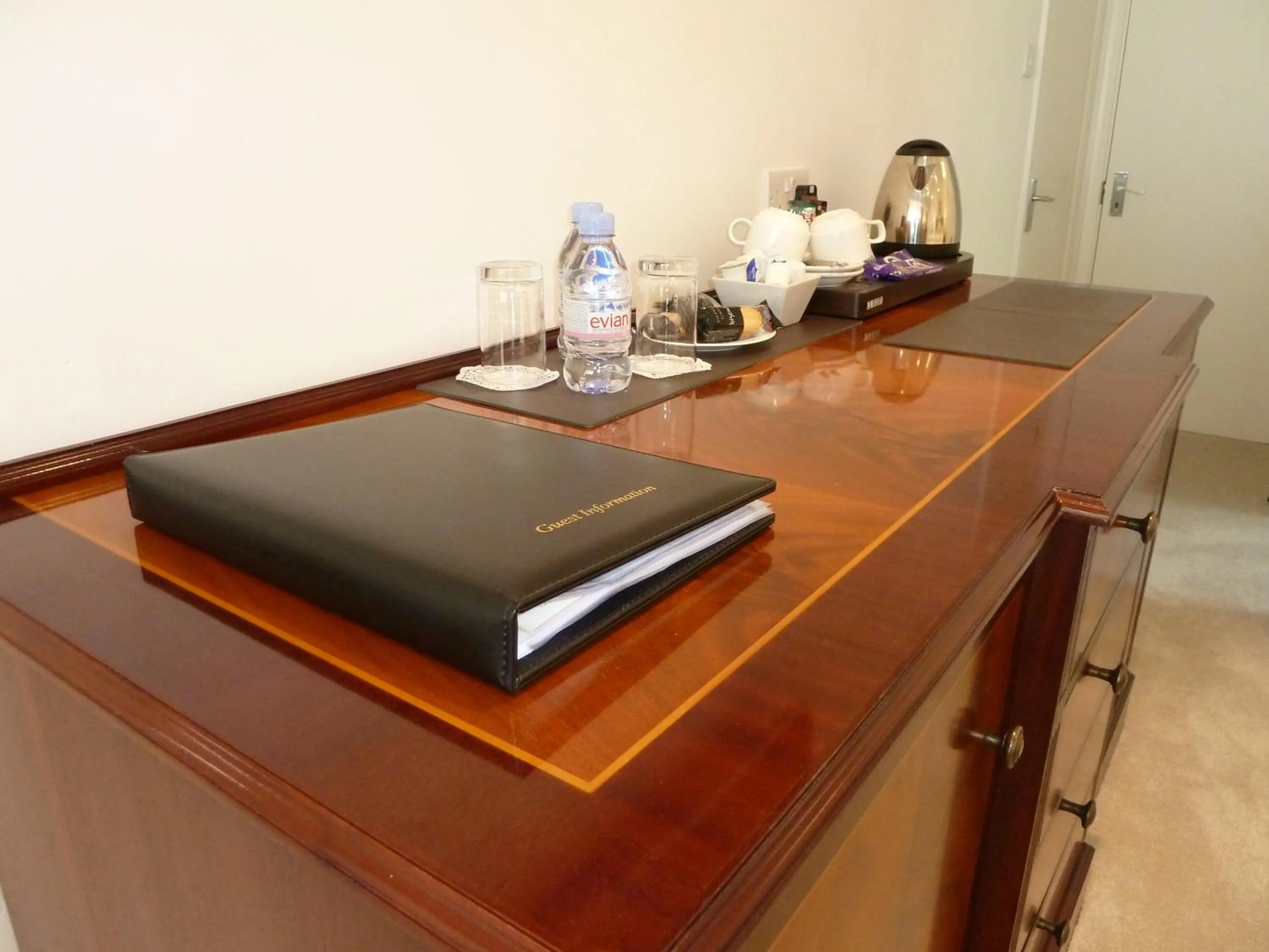 Coffee/tea facilities in Cameron House