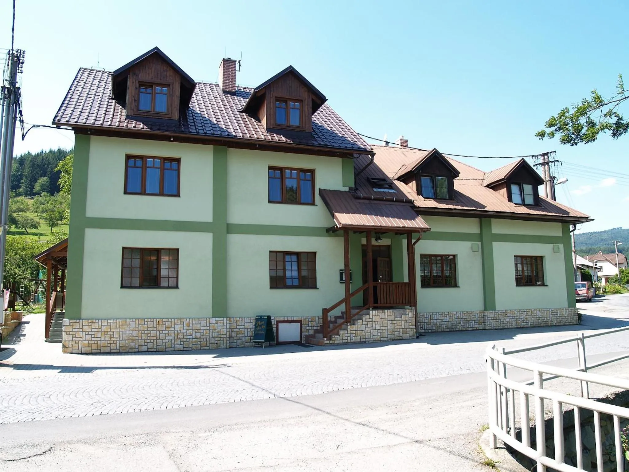 Facade/entrance in Penzion Pivovar Vraník