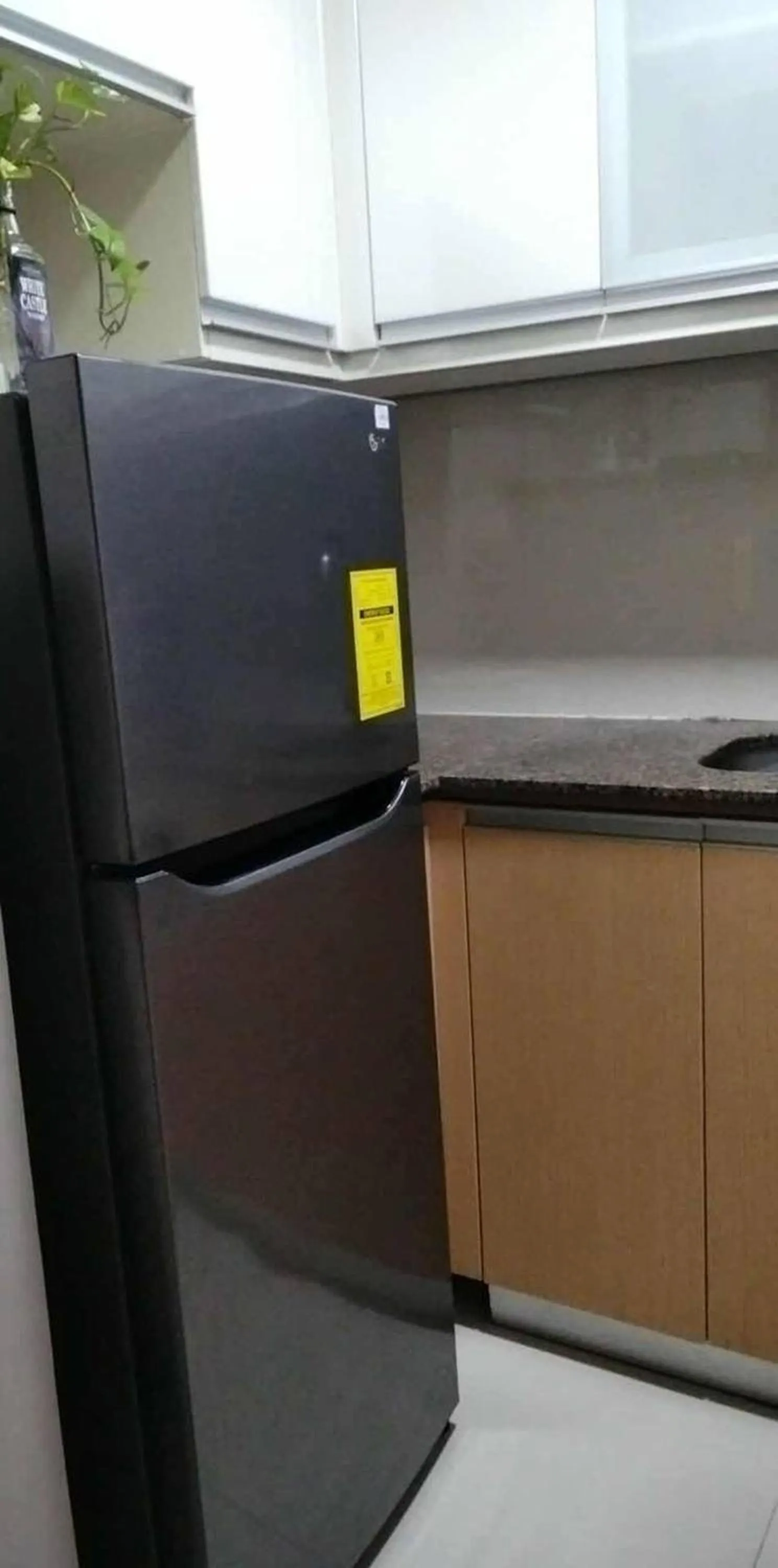 Kitchen or kitchenette in 81NB Near Airport