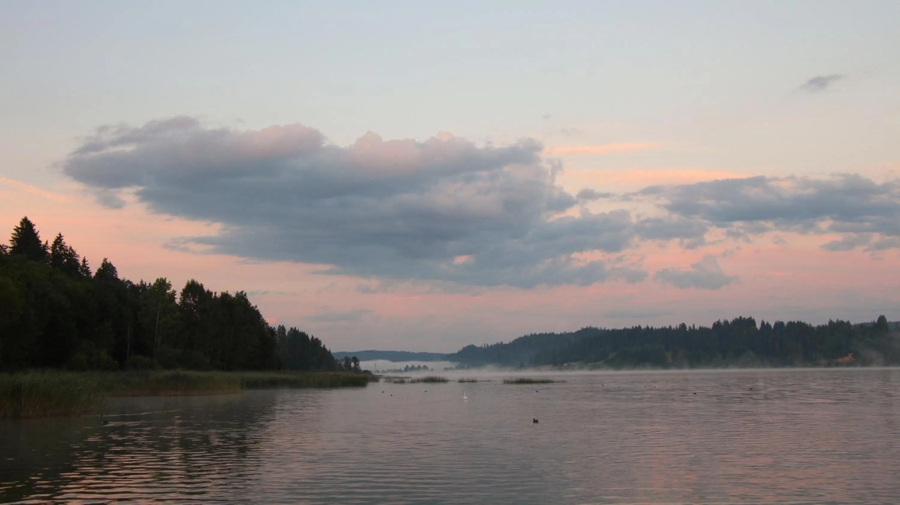 Natural landscape in Hôtel L'Atelier de Donat