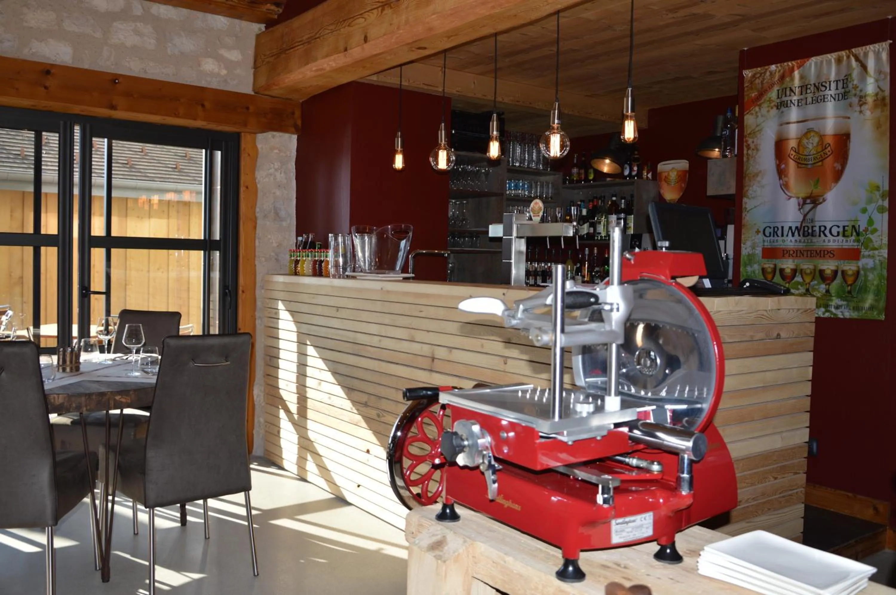 Restaurant/places to eat in Hôtel L'Atelier de Donat