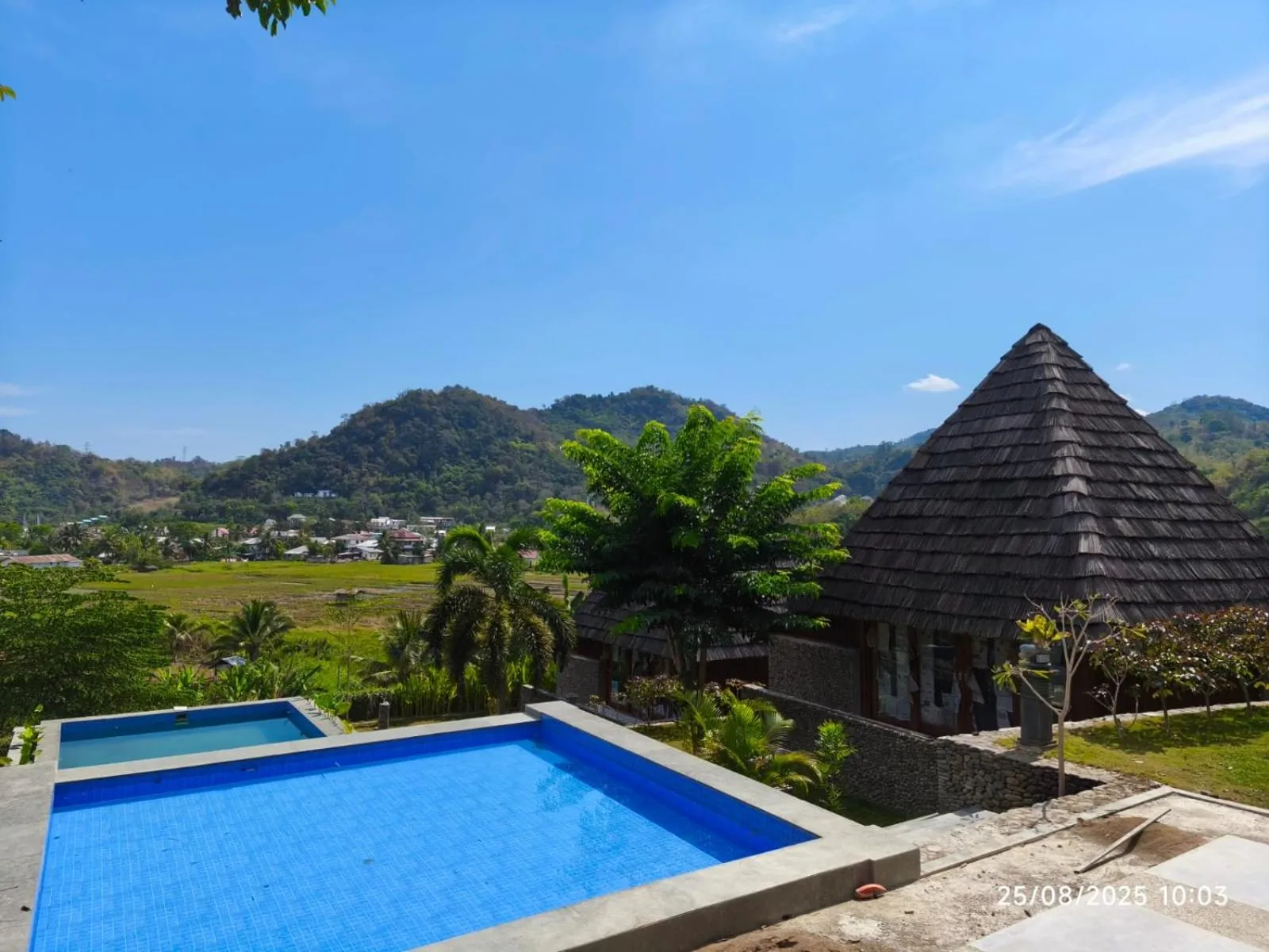 Swimming pool in Golo Pada Villa Labuan Bajo by ABM
