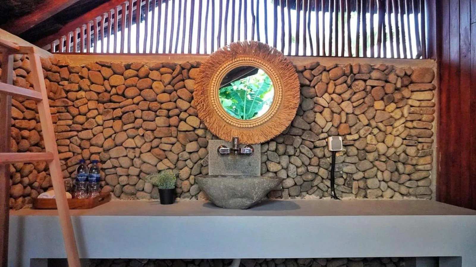 Bathroom in Golo Pada Villa Labuan Bajo by ABM