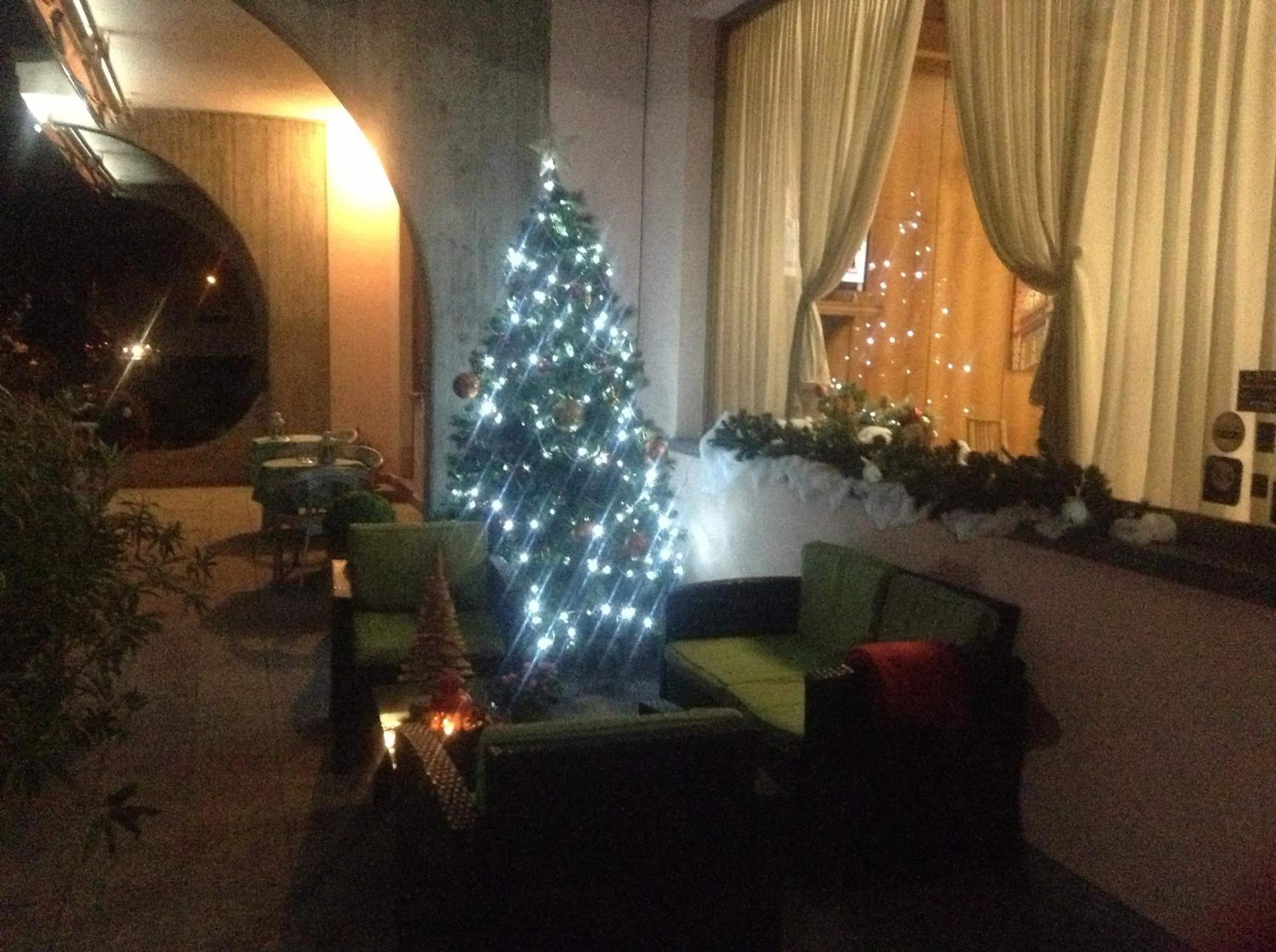 Facade/entrance in Hotel Route 9