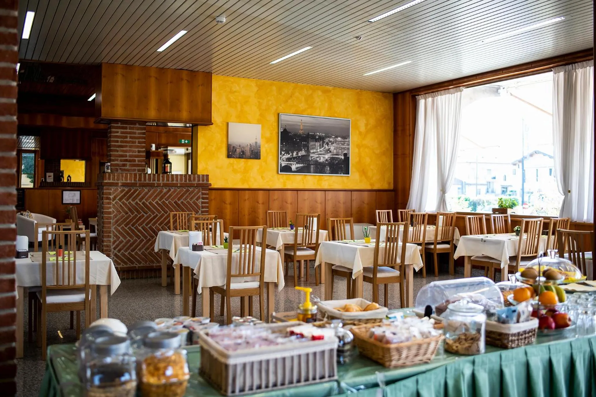 Lounge or bar in Hotel Route 9