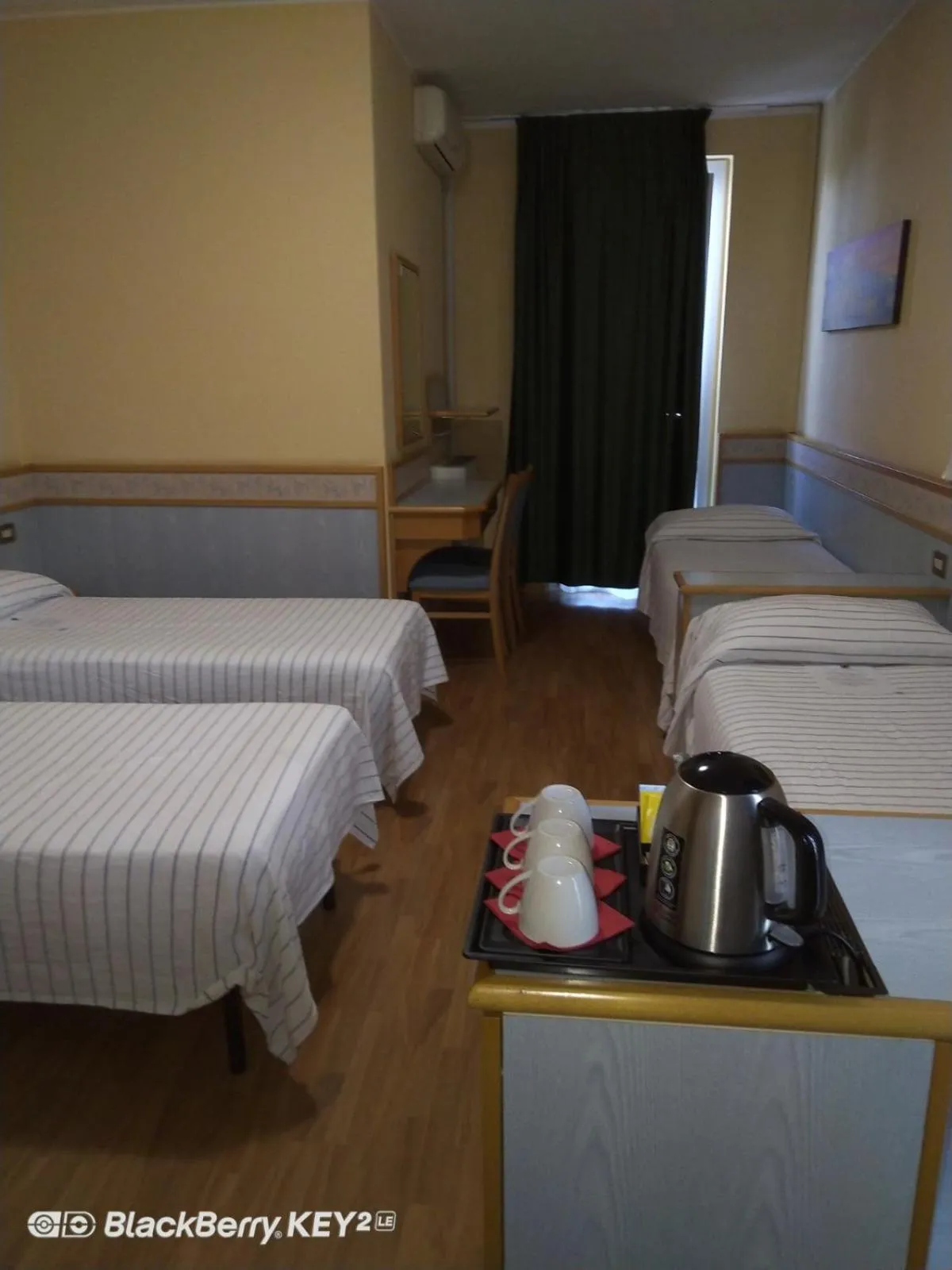 Bedroom, Bed in Hotel Route 9