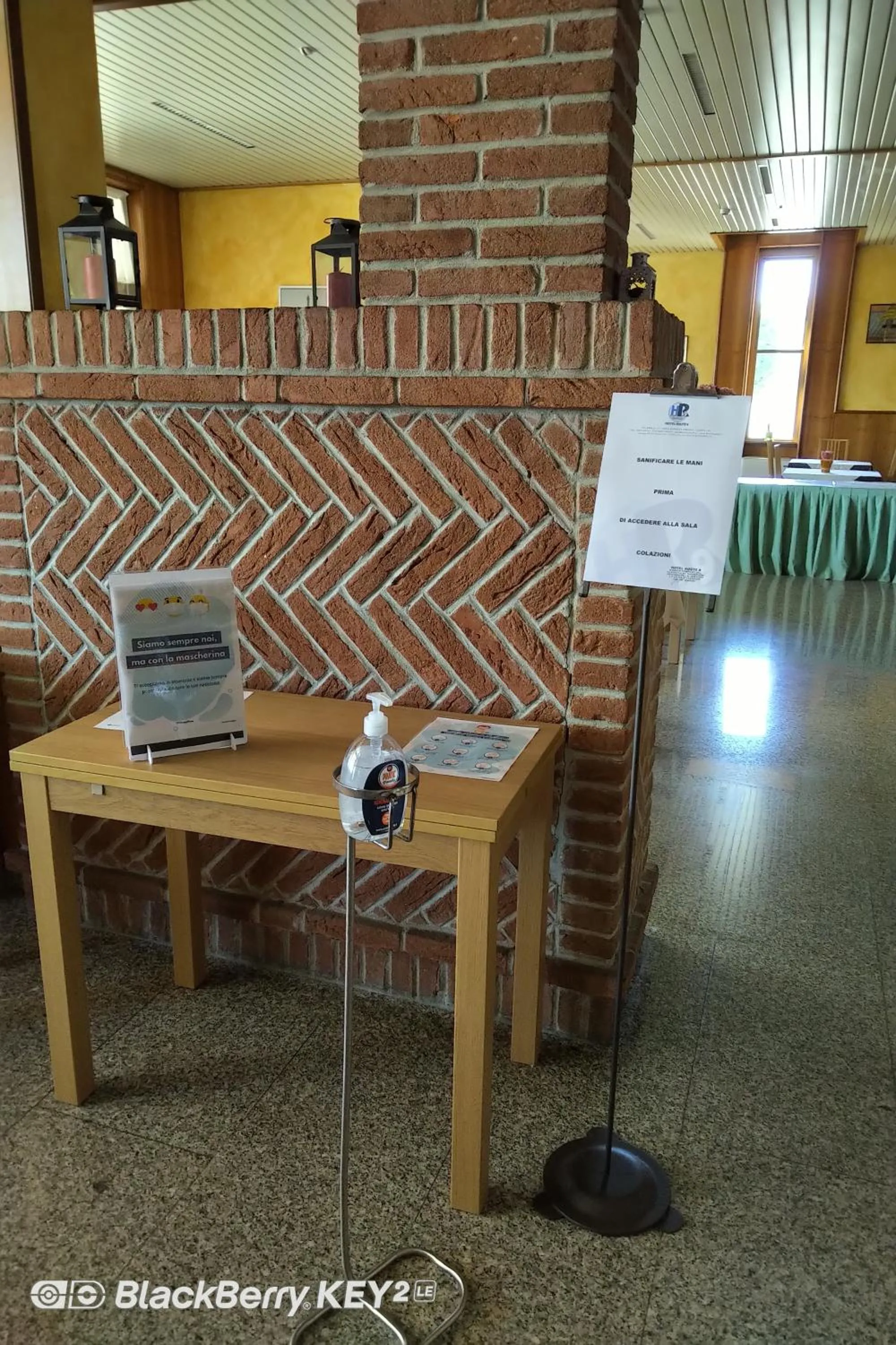 Communal lounge/ TV room in Hotel Route 9