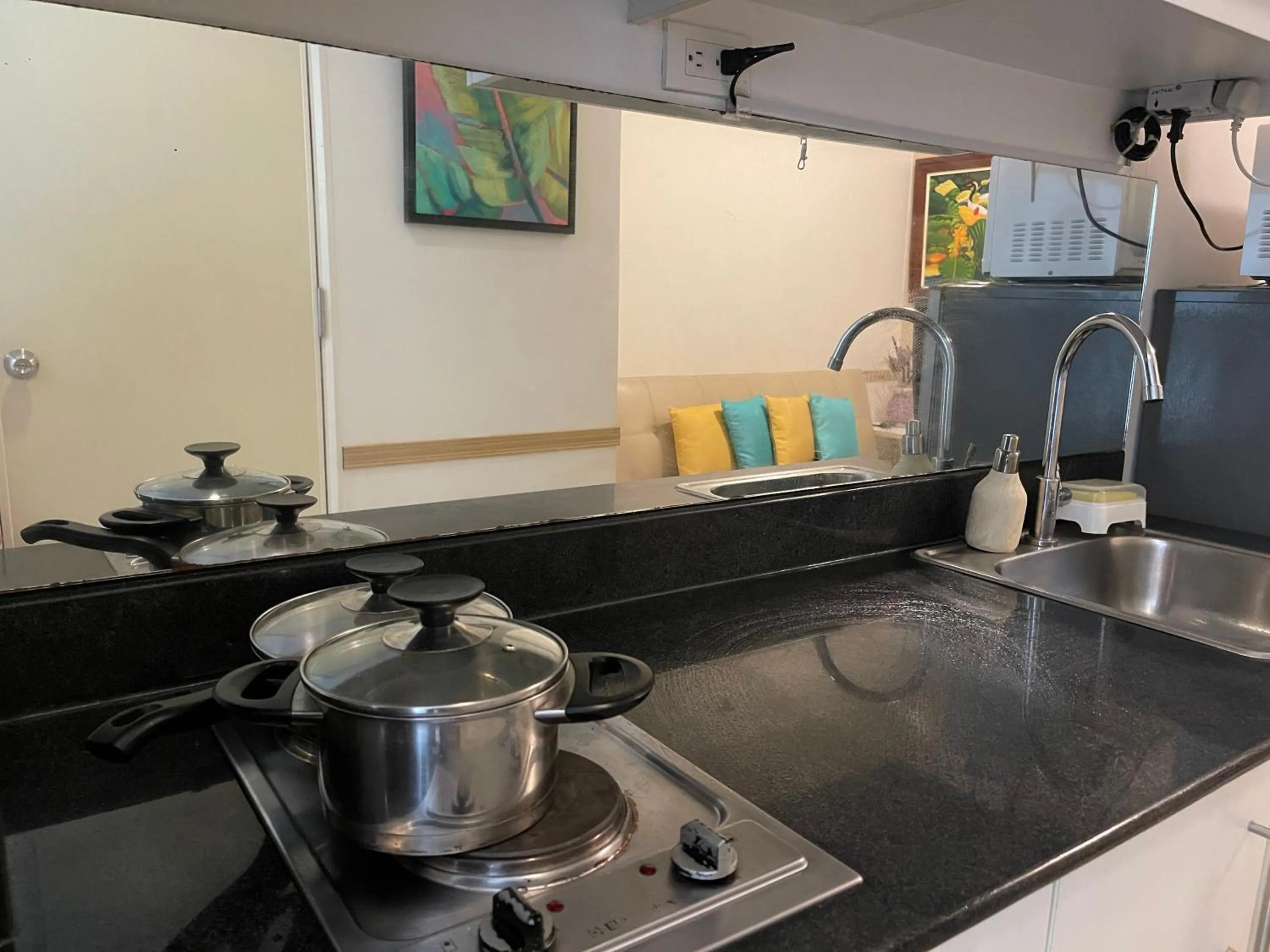 Premiere Haven MOA Staycation