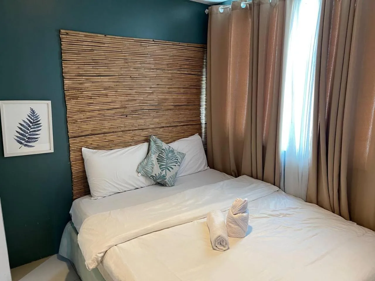 Bed in Premiere Haven MOA Staycation