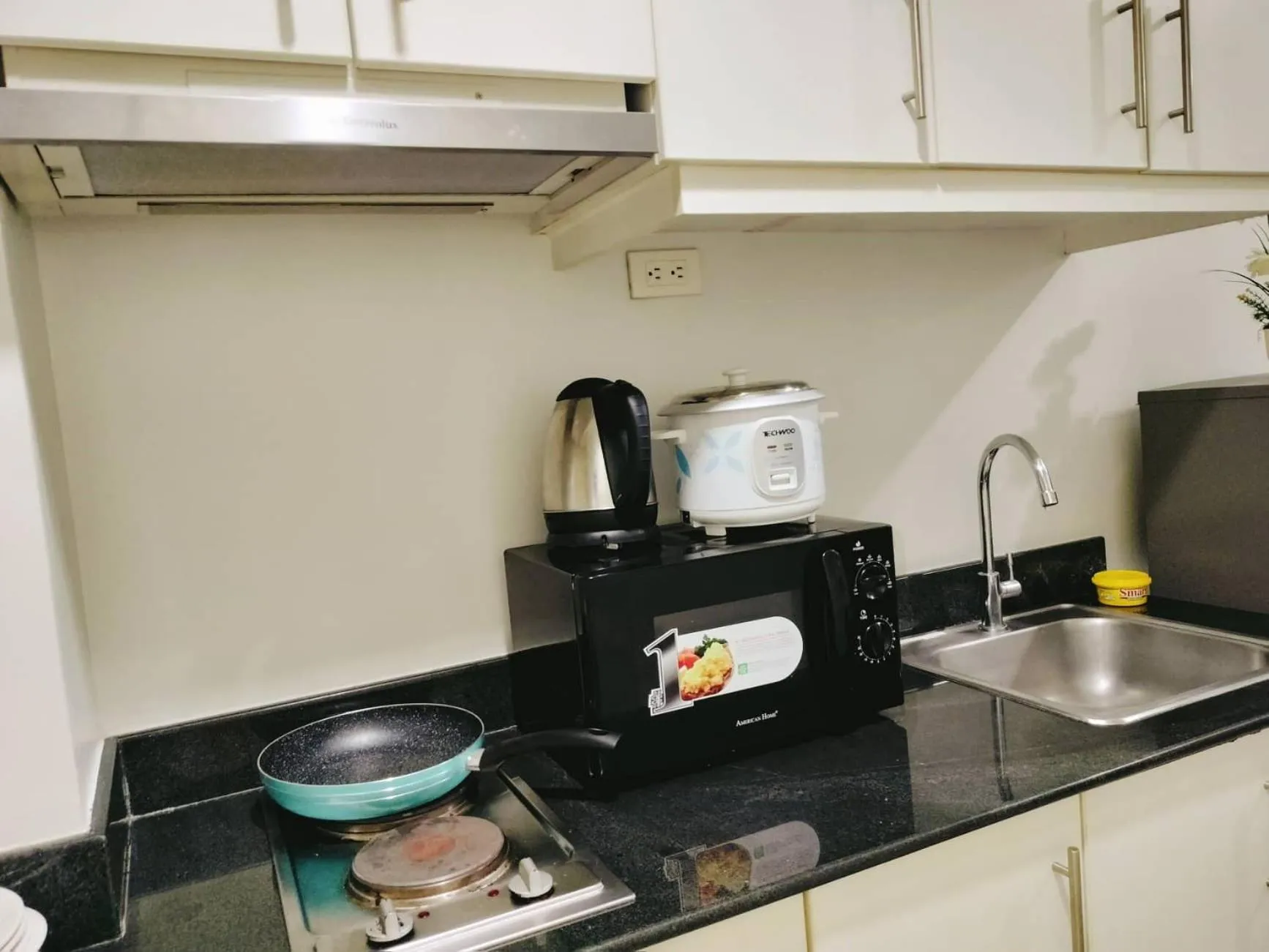 Premiere Haven MOA Staycation