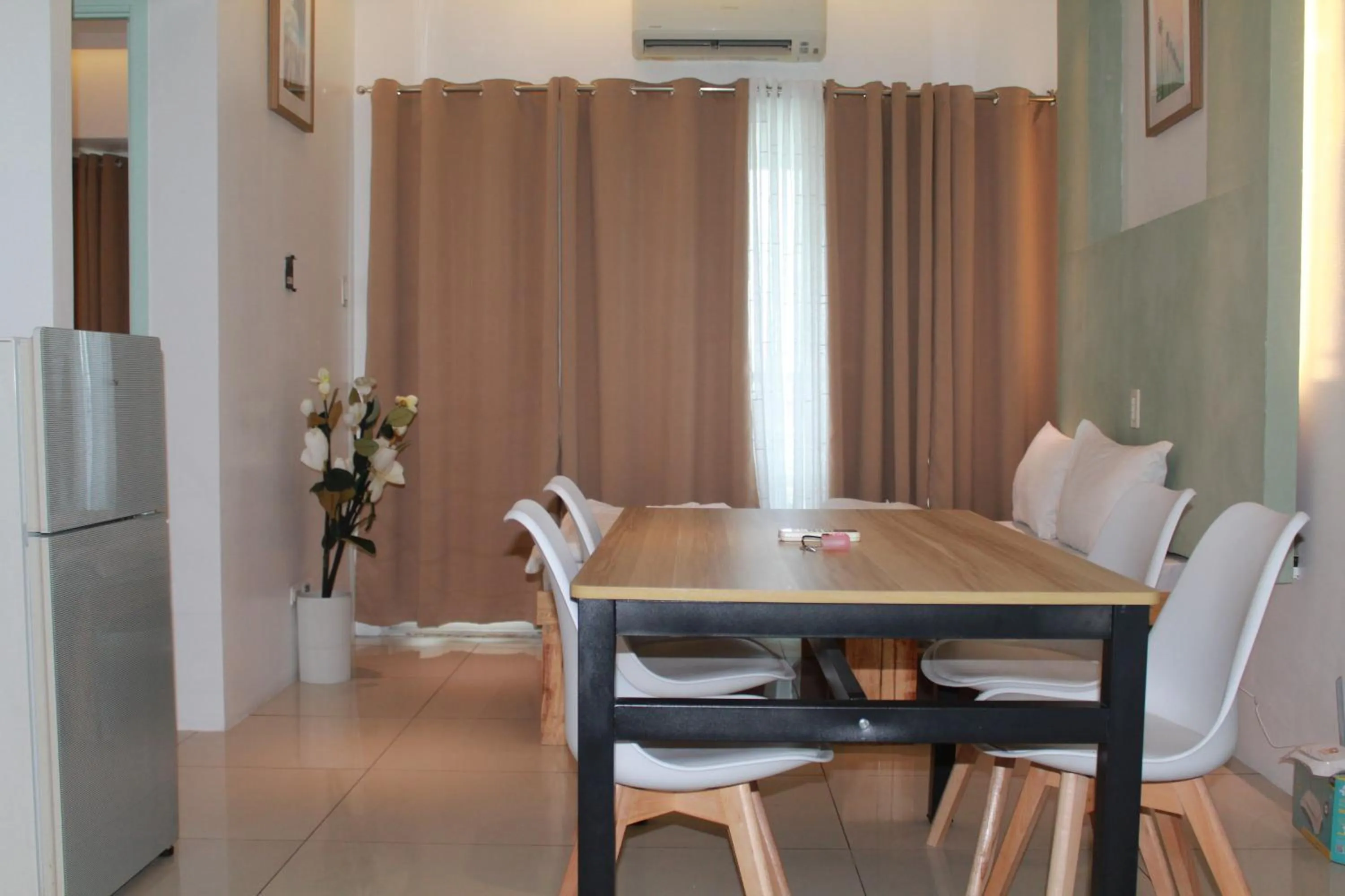 Premiere Haven MOA Staycation