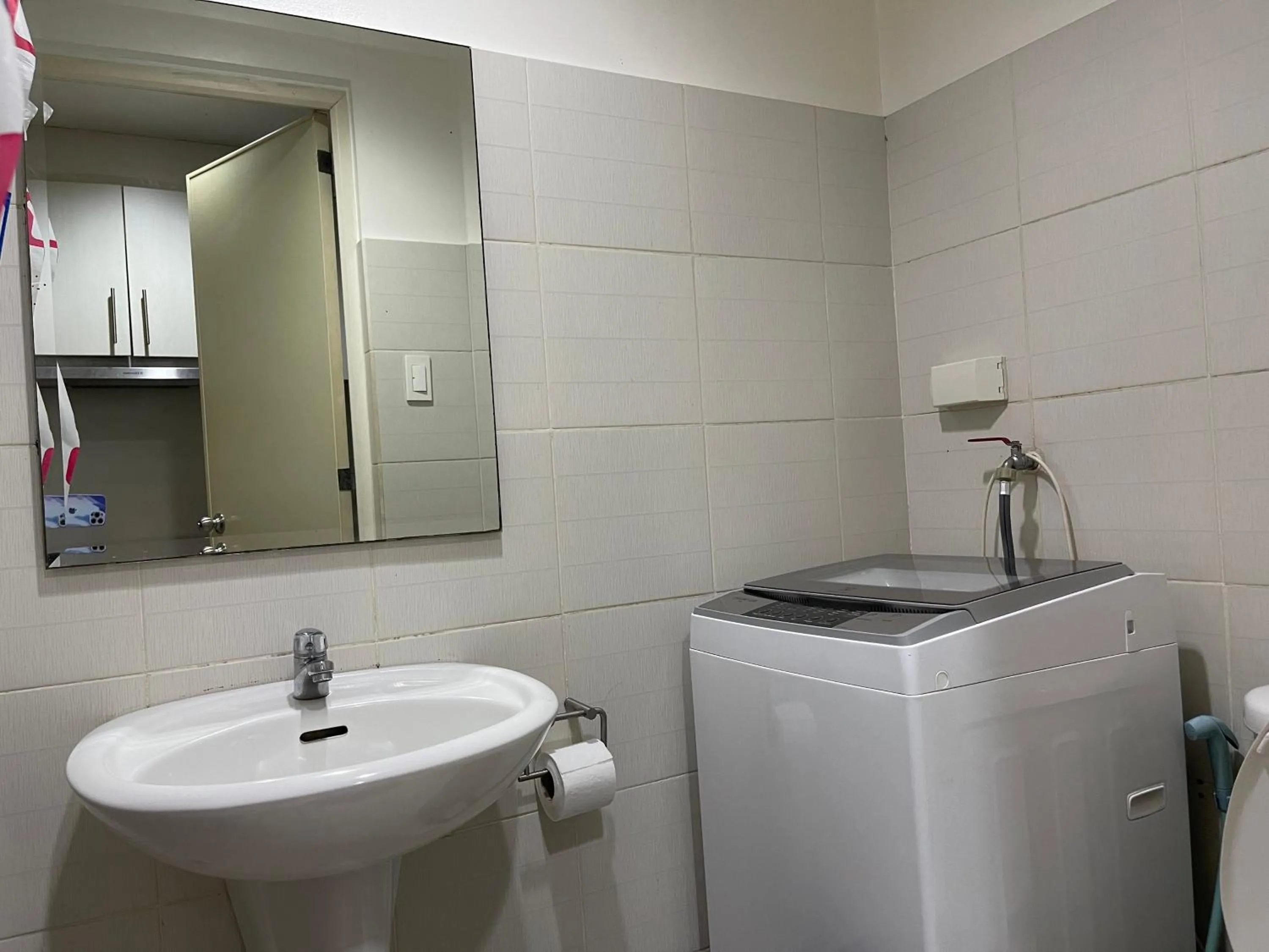 Premiere Haven MOA Staycation