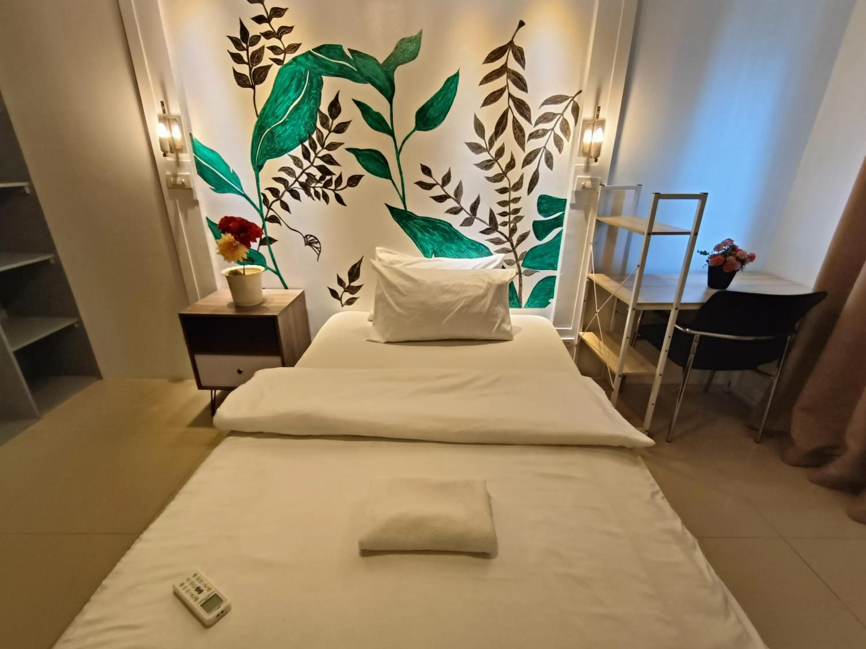 Bed in Premiere Haven MOA Staycation