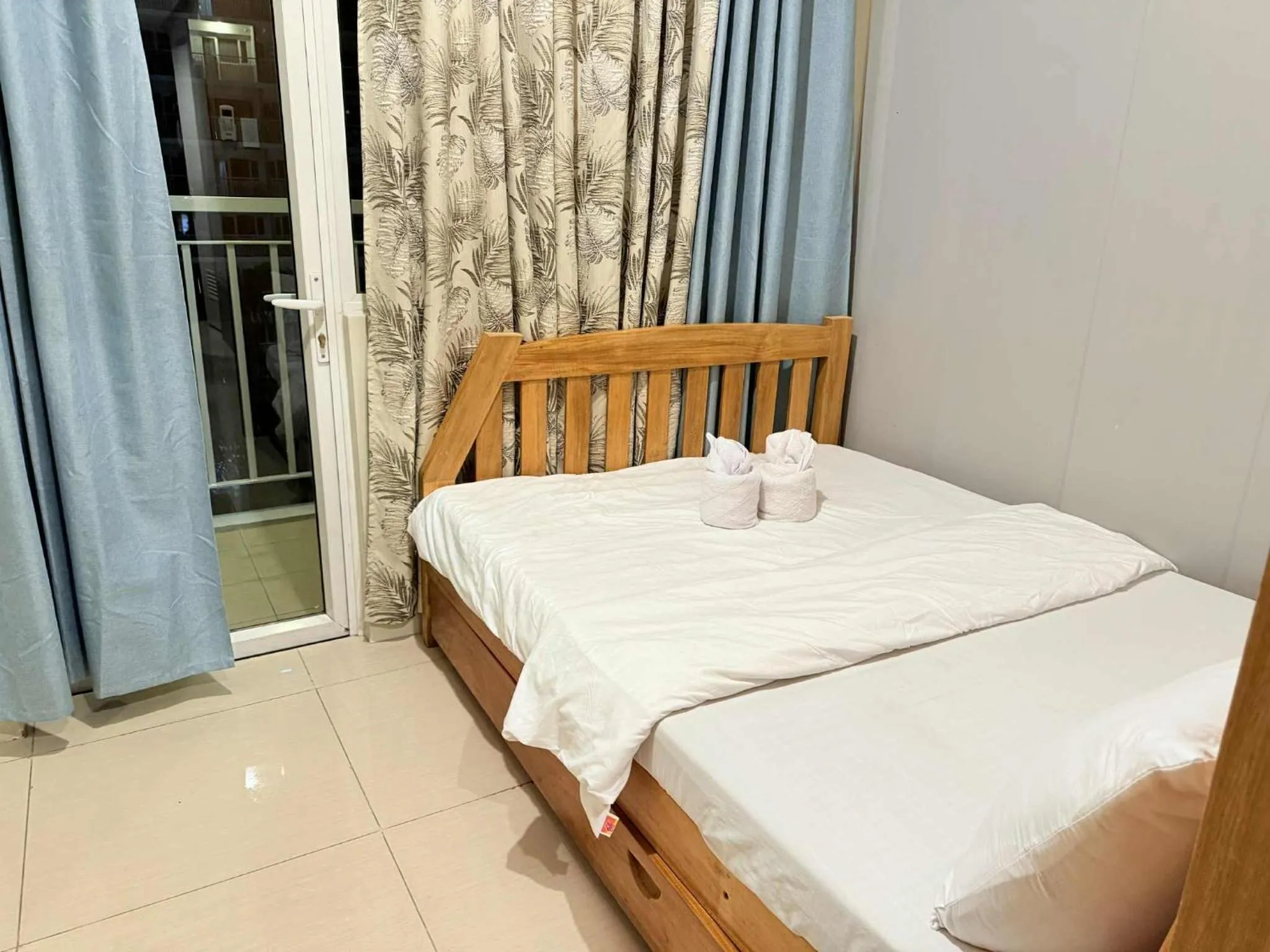 Bed in Premiere Haven MOA Staycation