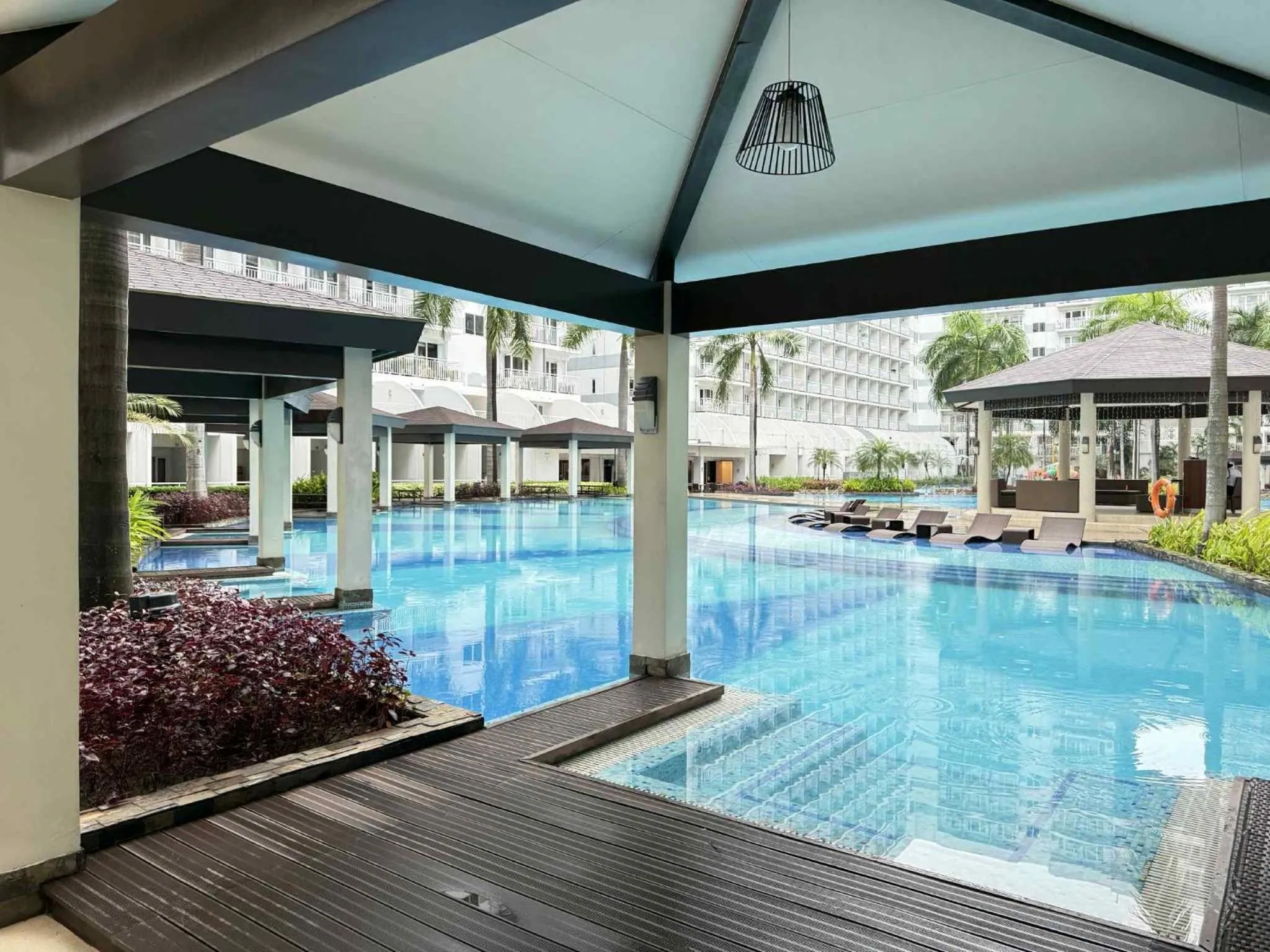 Premiere Haven MOA Staycation