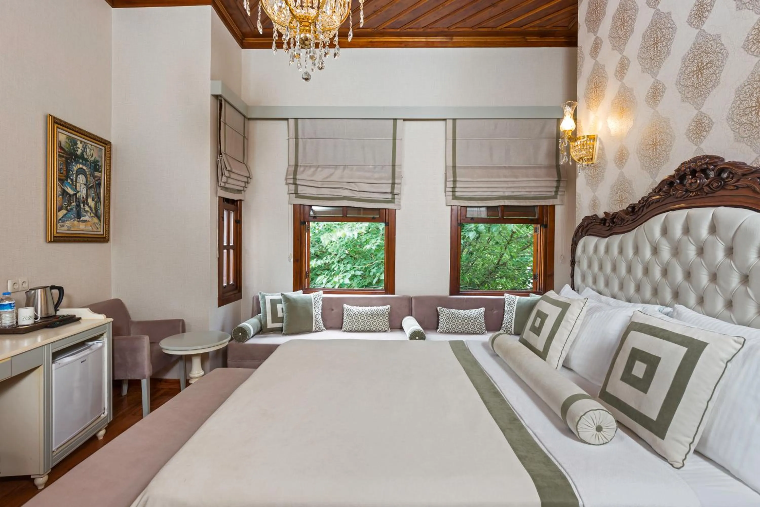 Photo of the whole room, Bed in Hotel 1207 Special Class